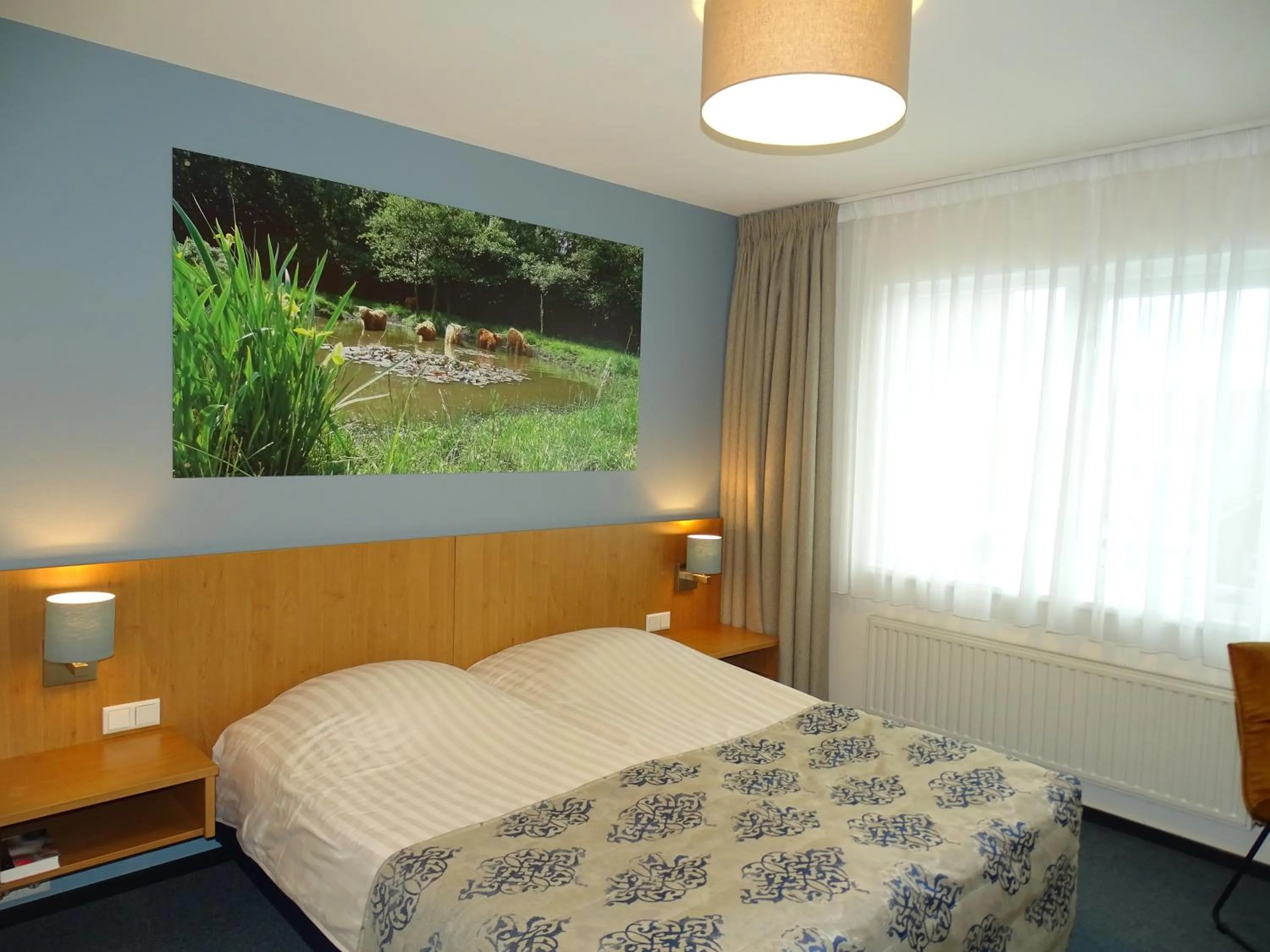 Guests, Bed in Hotel Café Restaurant "De Kroon"