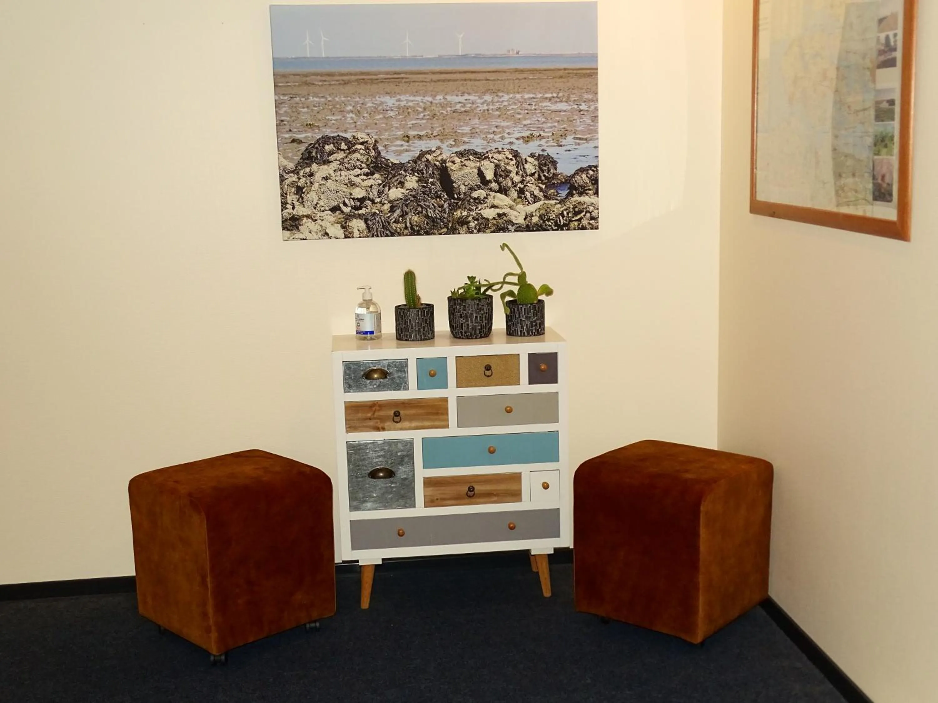 Guests in Hotel Café Restaurant "De Kroon"