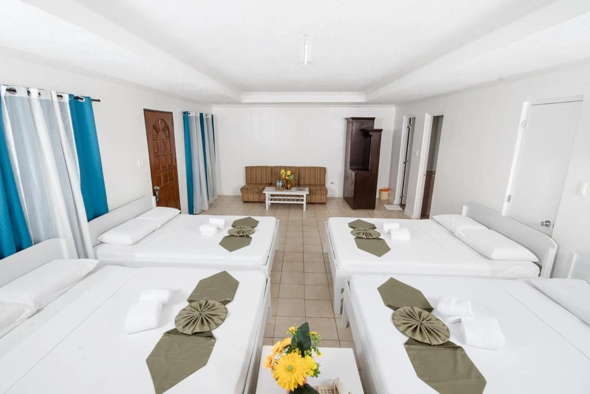 Bed in San Remigio Beach Club