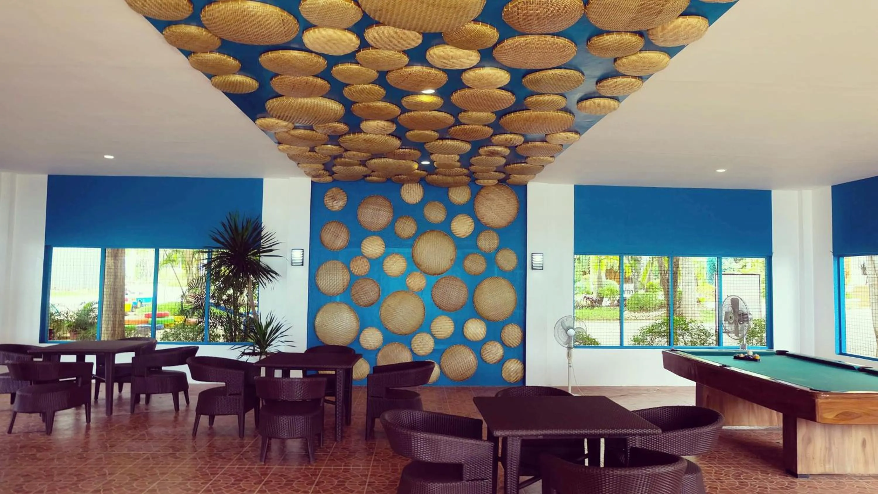 San Remigio Beach Club