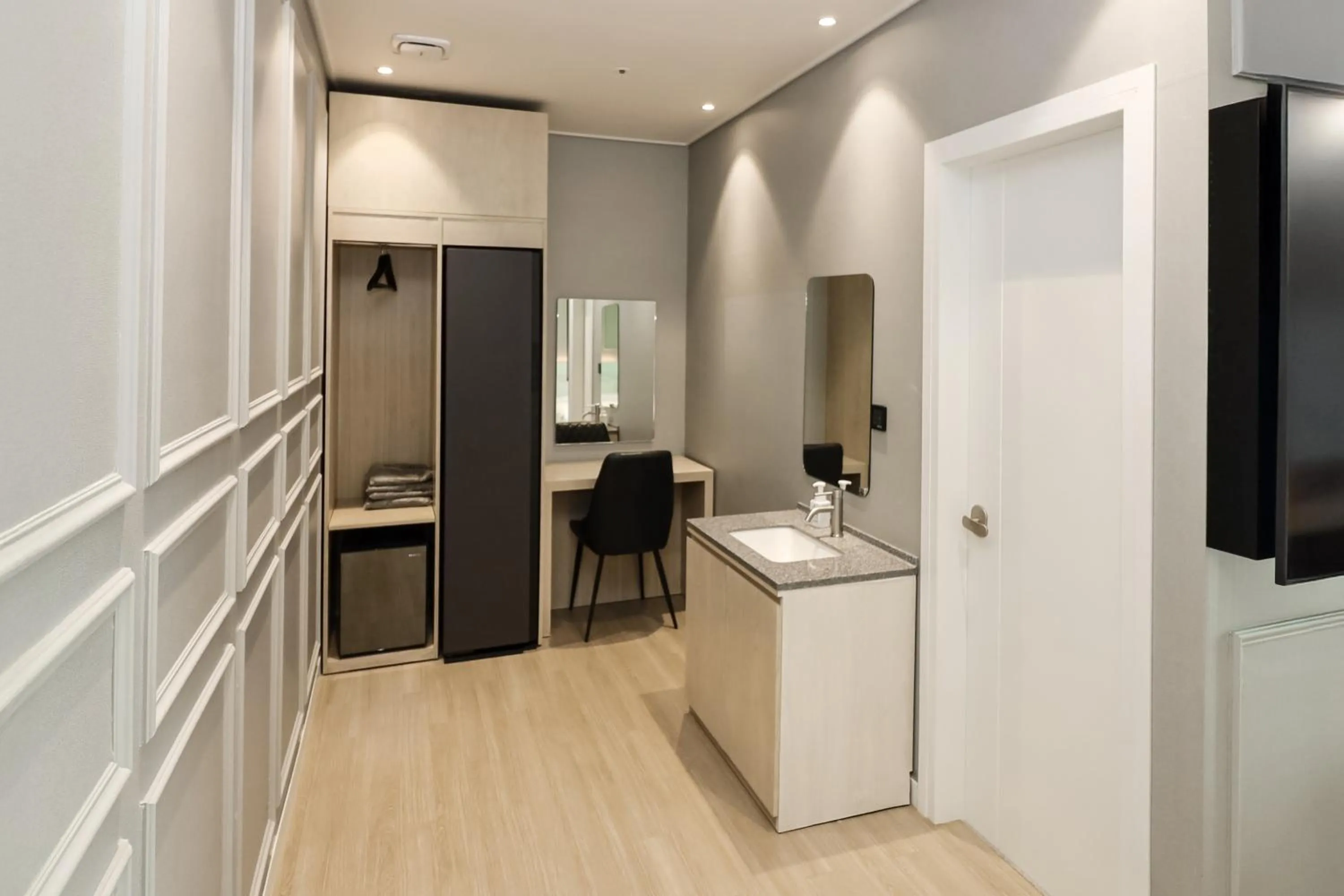 Decorative detail in Hound Hotel Mokpo Peace Plaza