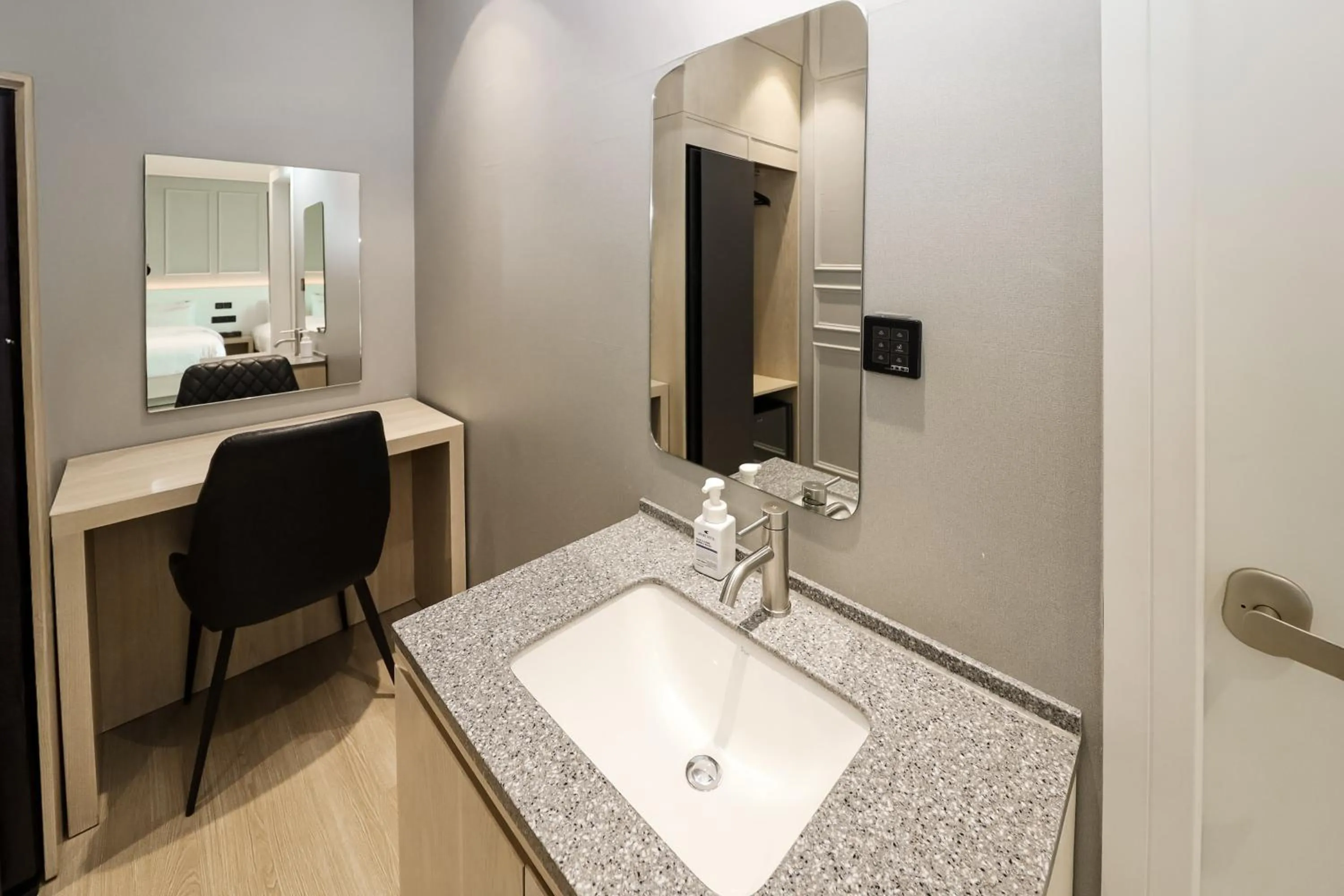 Living room in Hound Hotel Mokpo Peace Plaza