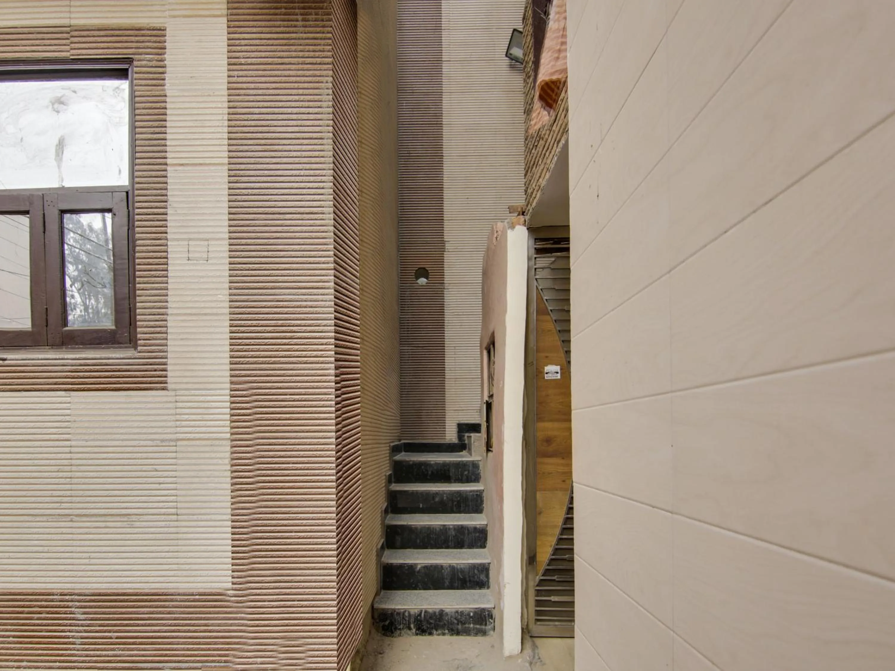 Facade/entrance in AR Residency