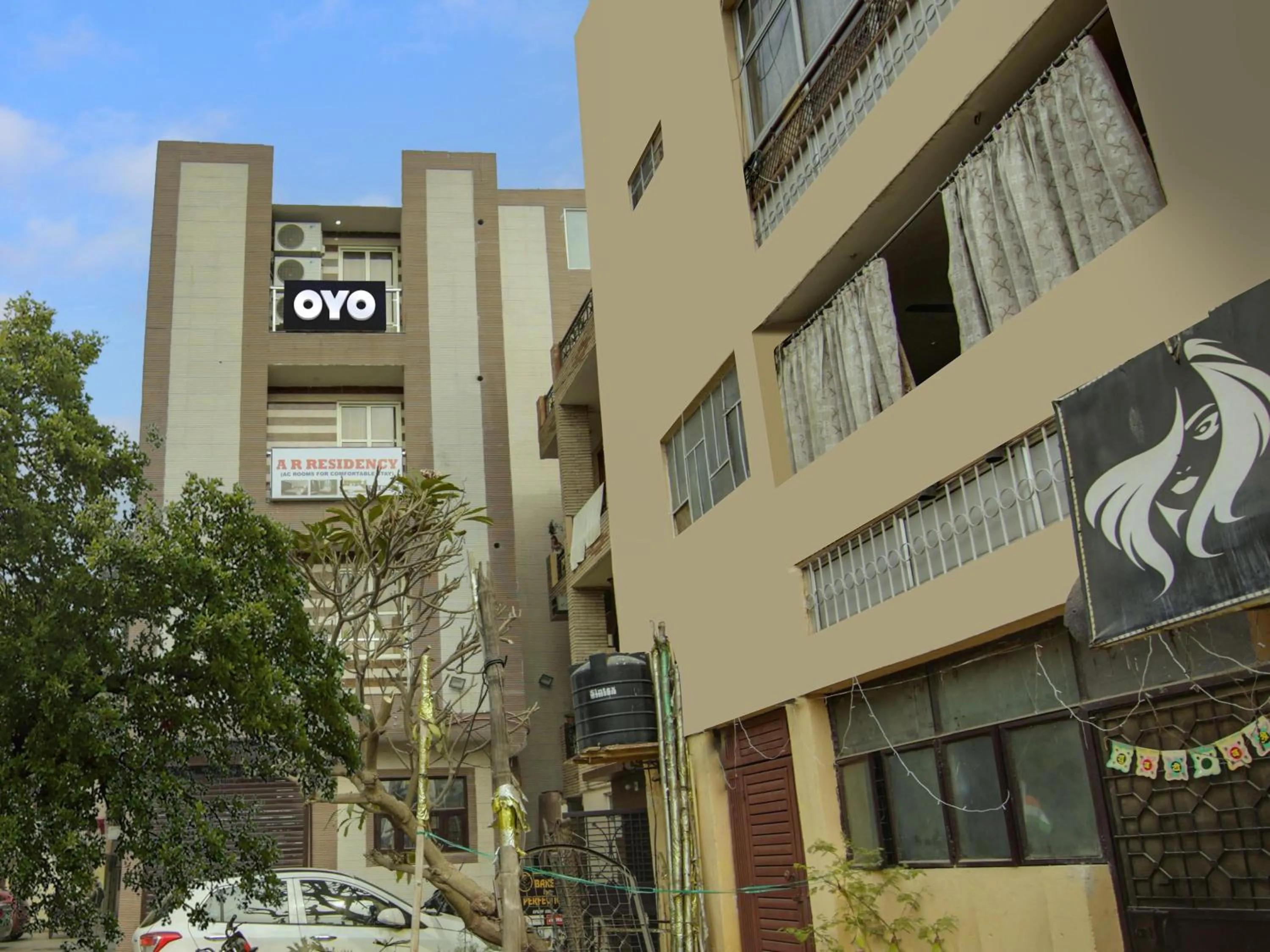 Facade/entrance in AR Residency