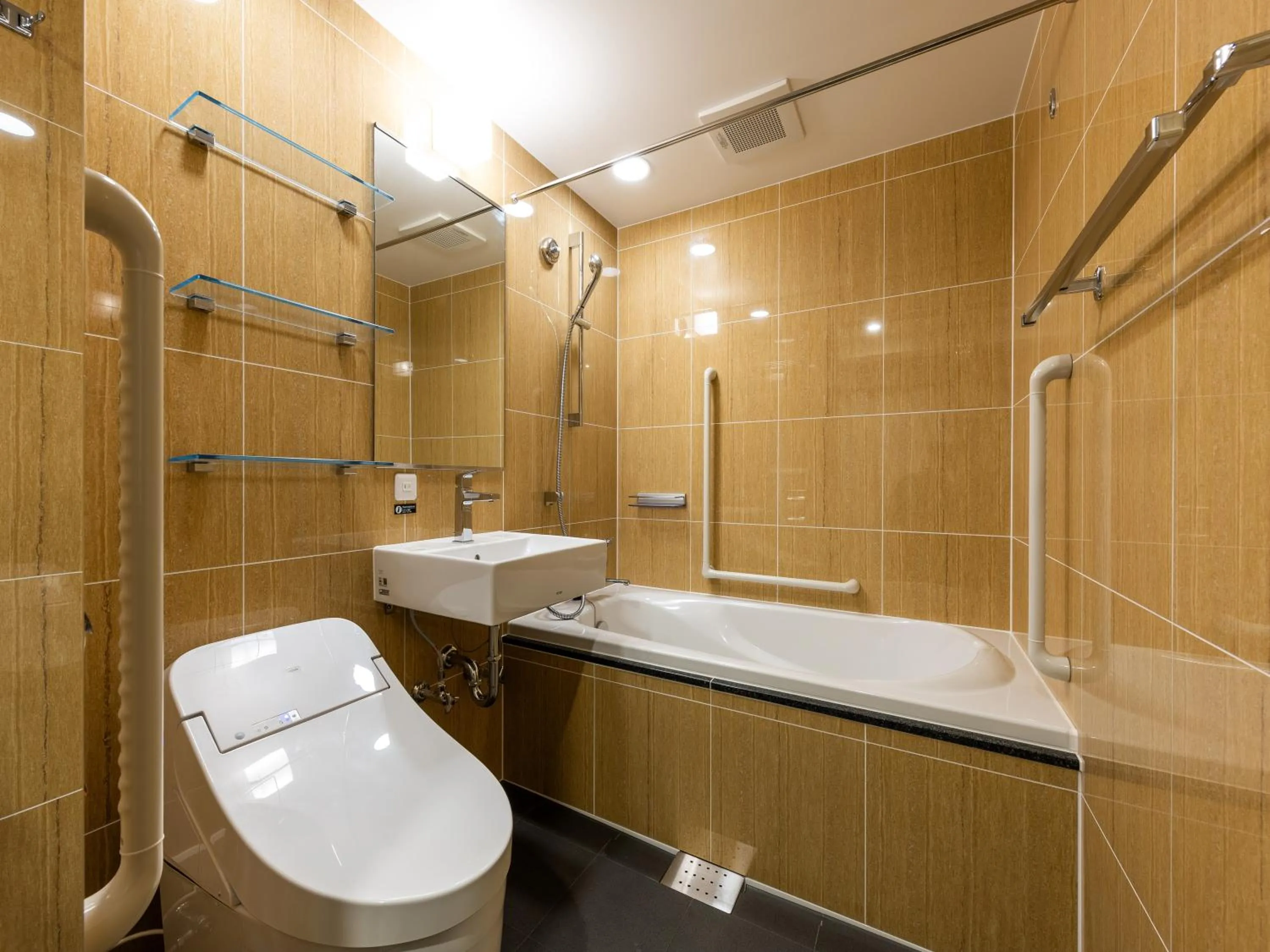 Bathroom in APA Hotel Ueno Okachimachi Ekimae Minami