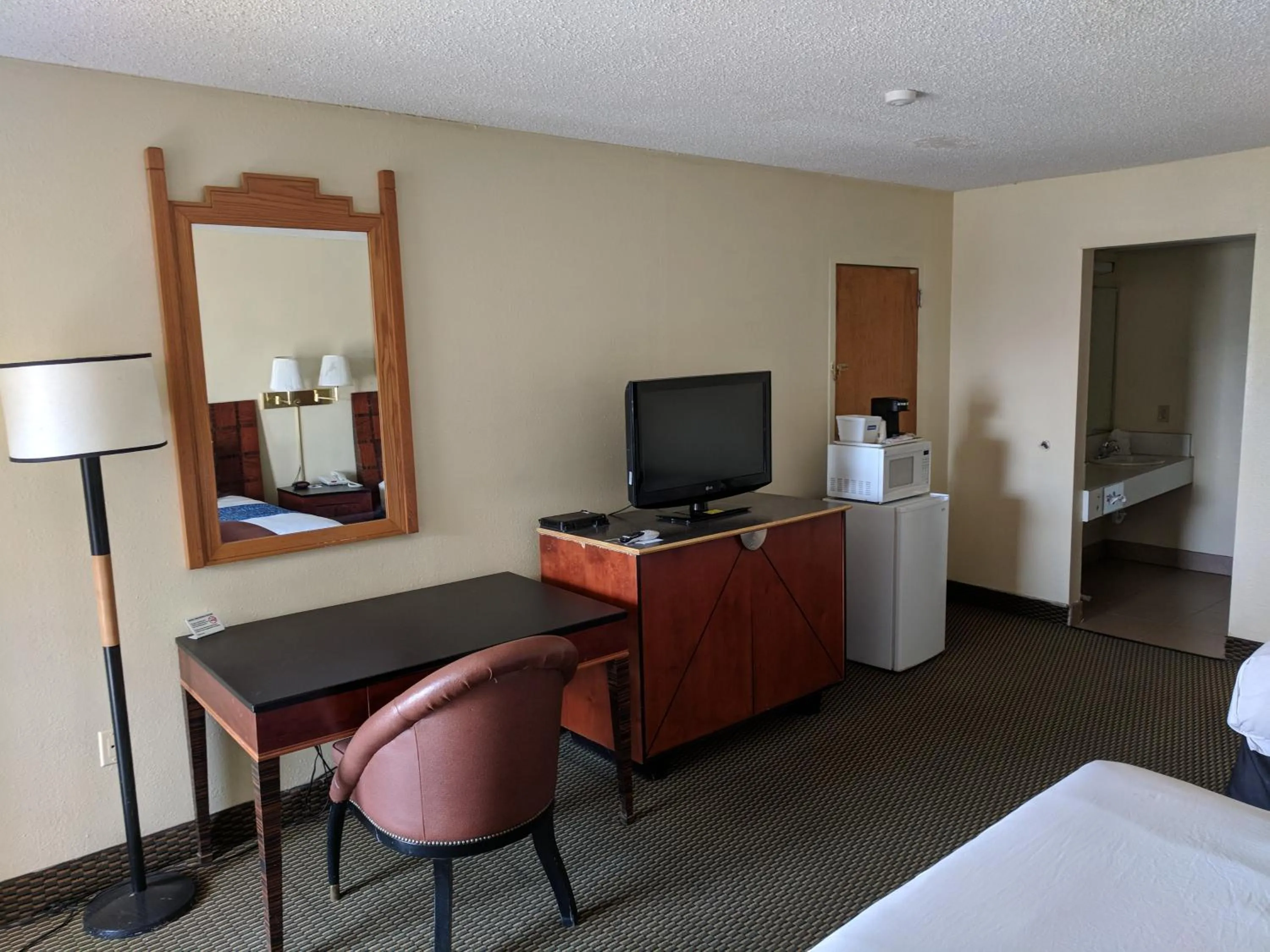 Decorative detail, Bed in Travelodge by Wyndham Clovis