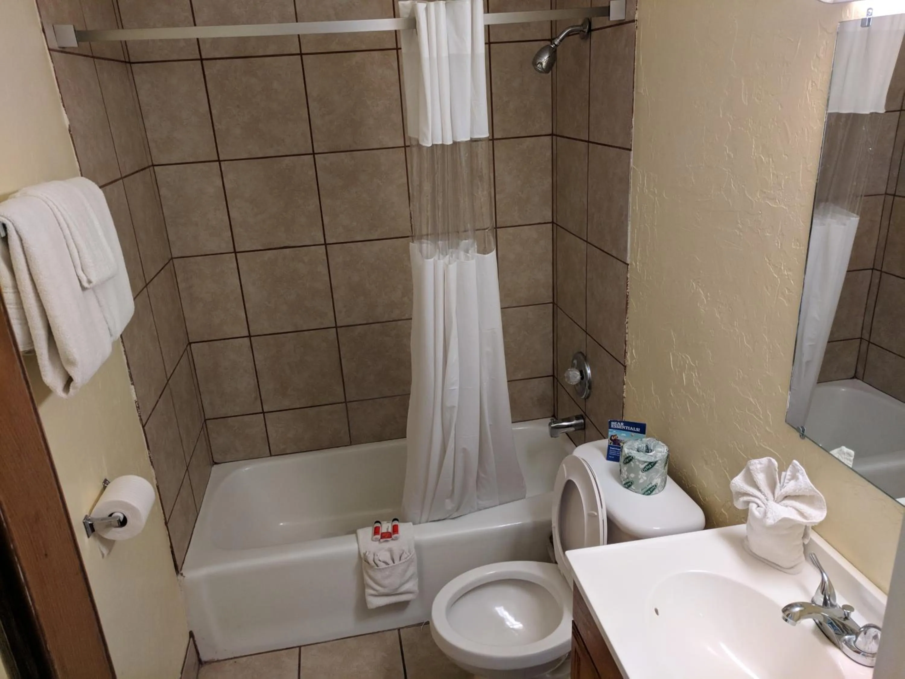 Bathroom in Travelodge by Wyndham Clovis