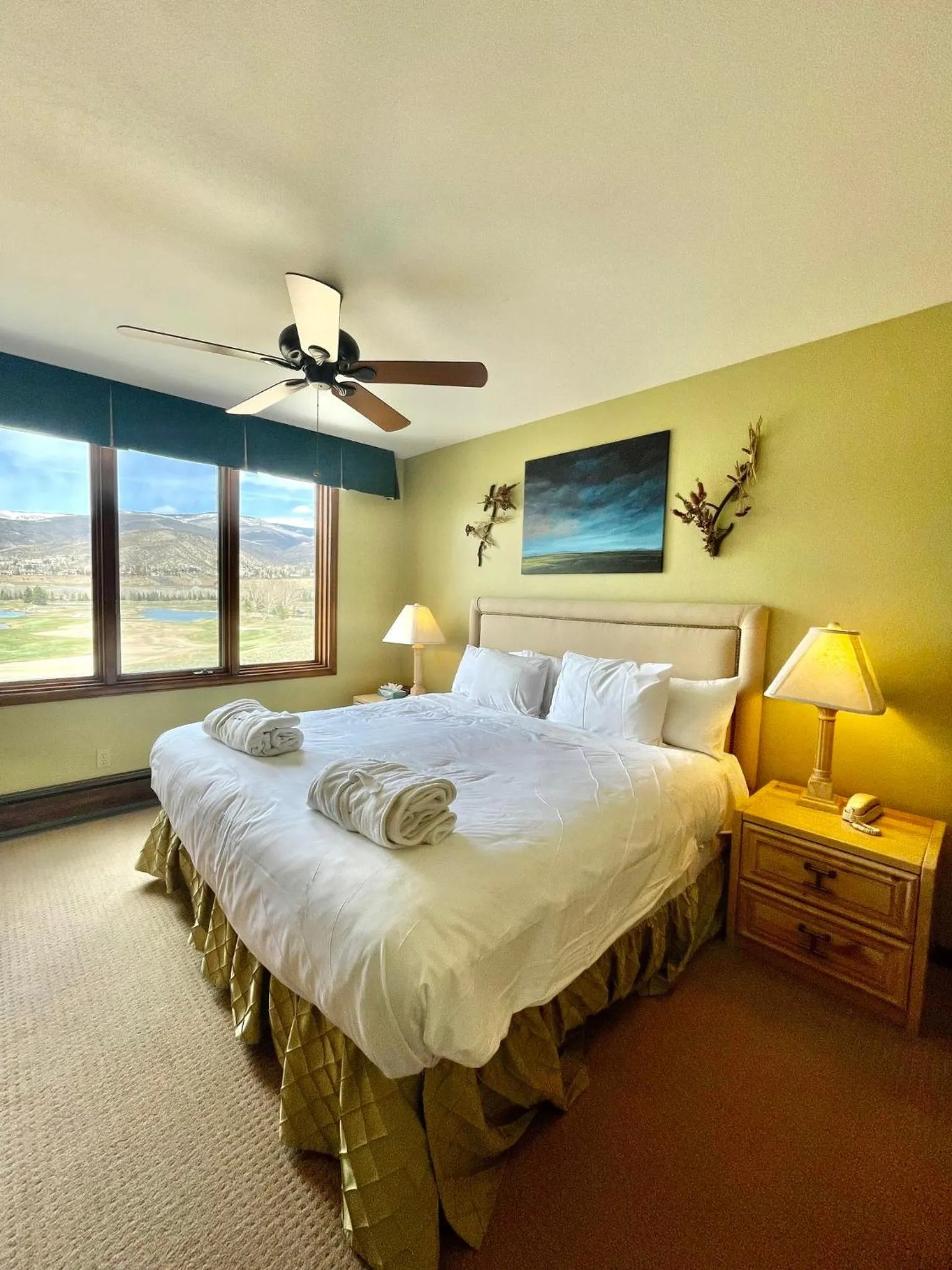 Bedroom, Bed in Arrowhead Village at Beaver Creek