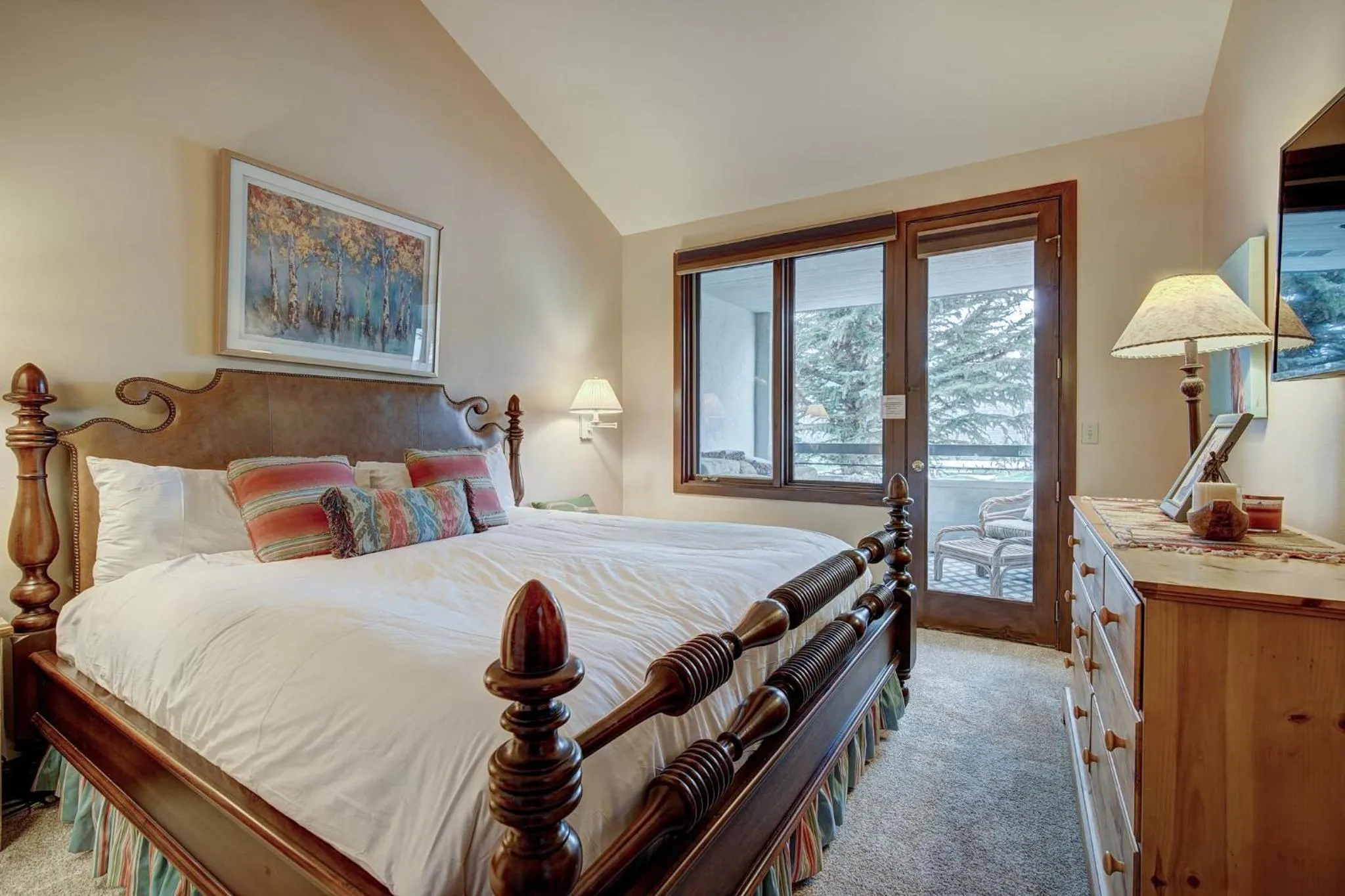Bedroom, Bed in Arrowhead Village at Beaver Creek