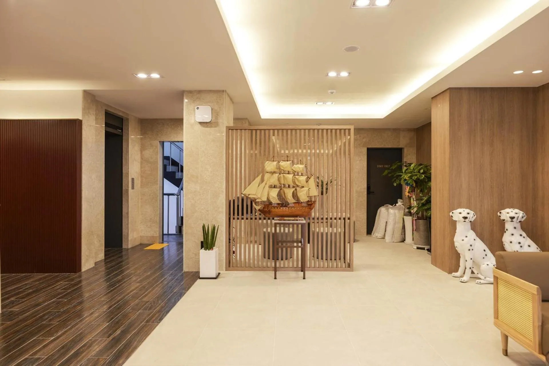 Lobby or reception in Browndot Suwon cityhall