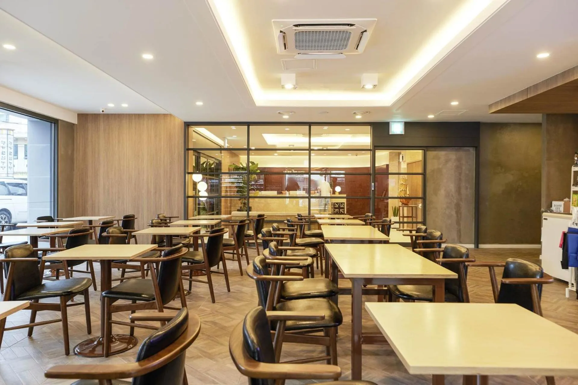 Decorative detail in Browndot Suwon cityhall