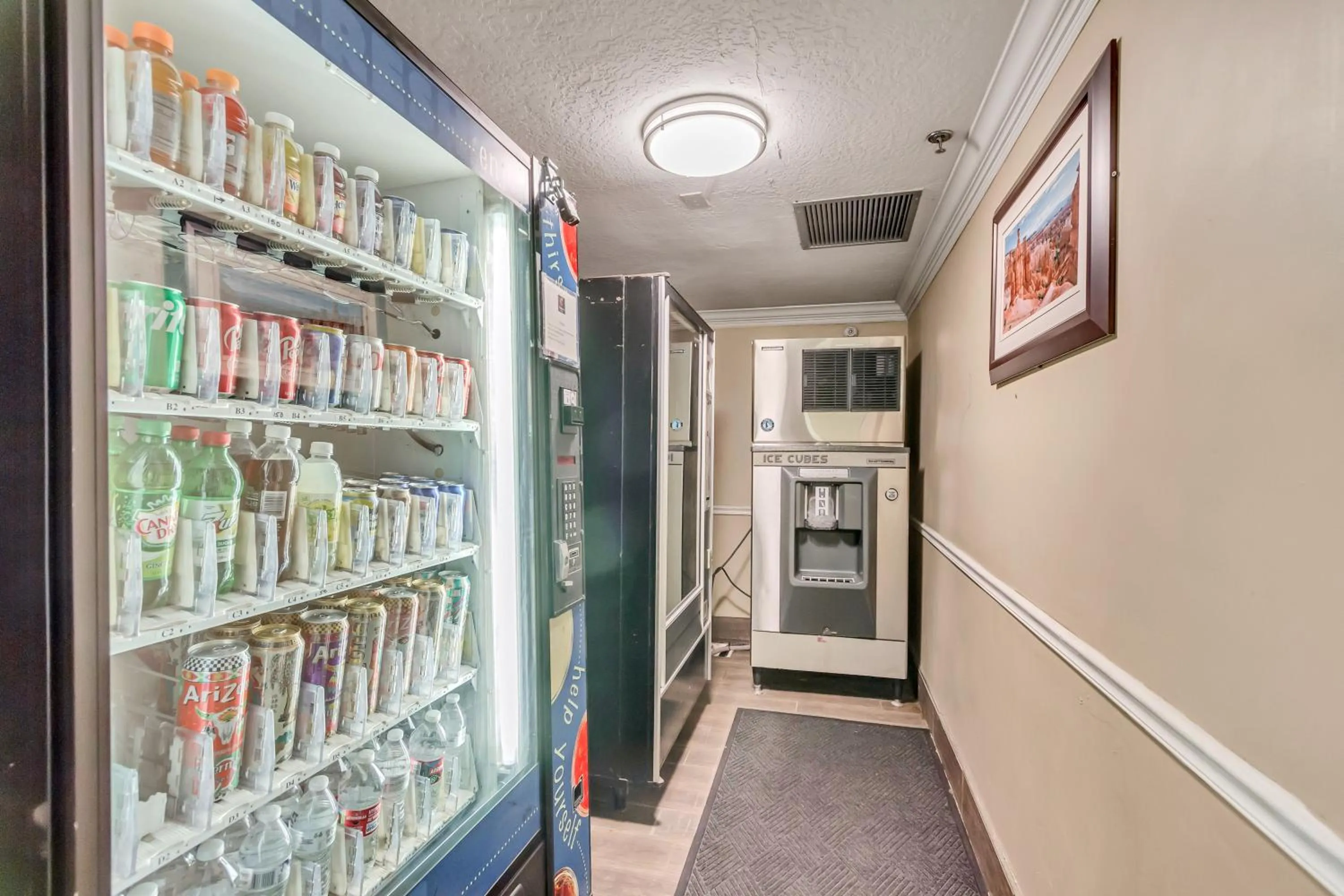 vending machine in Comfort Inn Murray – Salt Lake City South