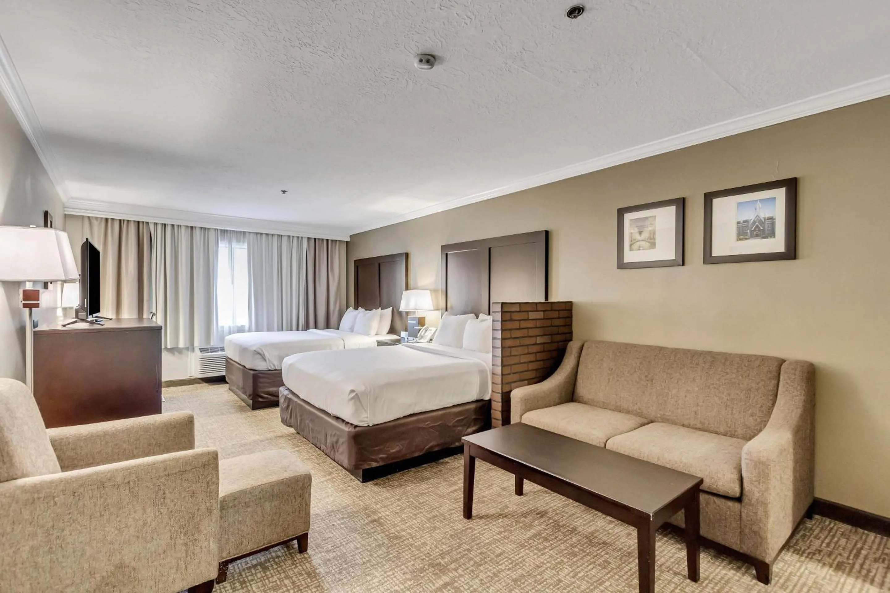 Bedroom, Bed in Comfort Inn Murray – Salt Lake City South