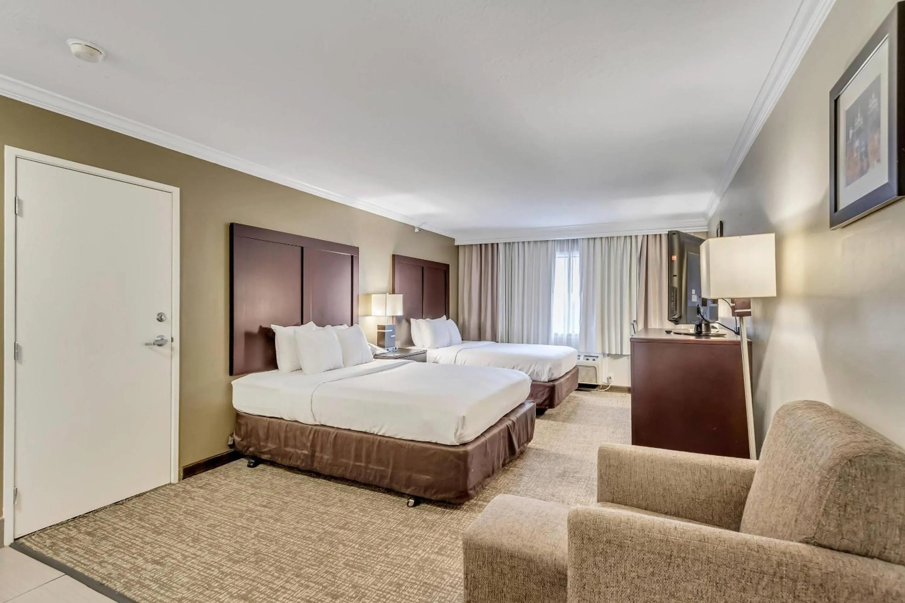 Bedroom, Bed in Comfort Inn Murray – Salt Lake City South