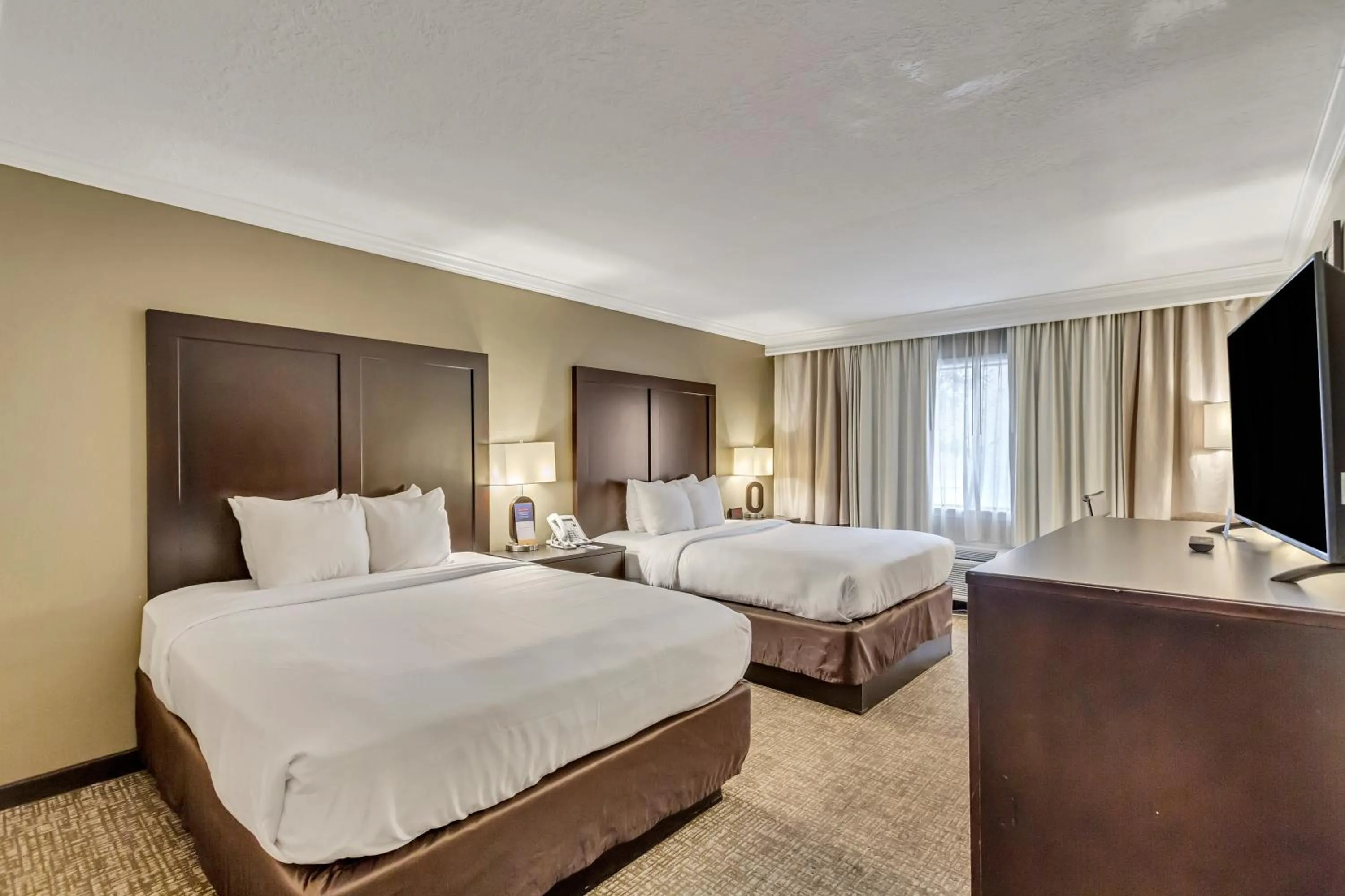 Bed in Comfort Inn Murray – Salt Lake City South