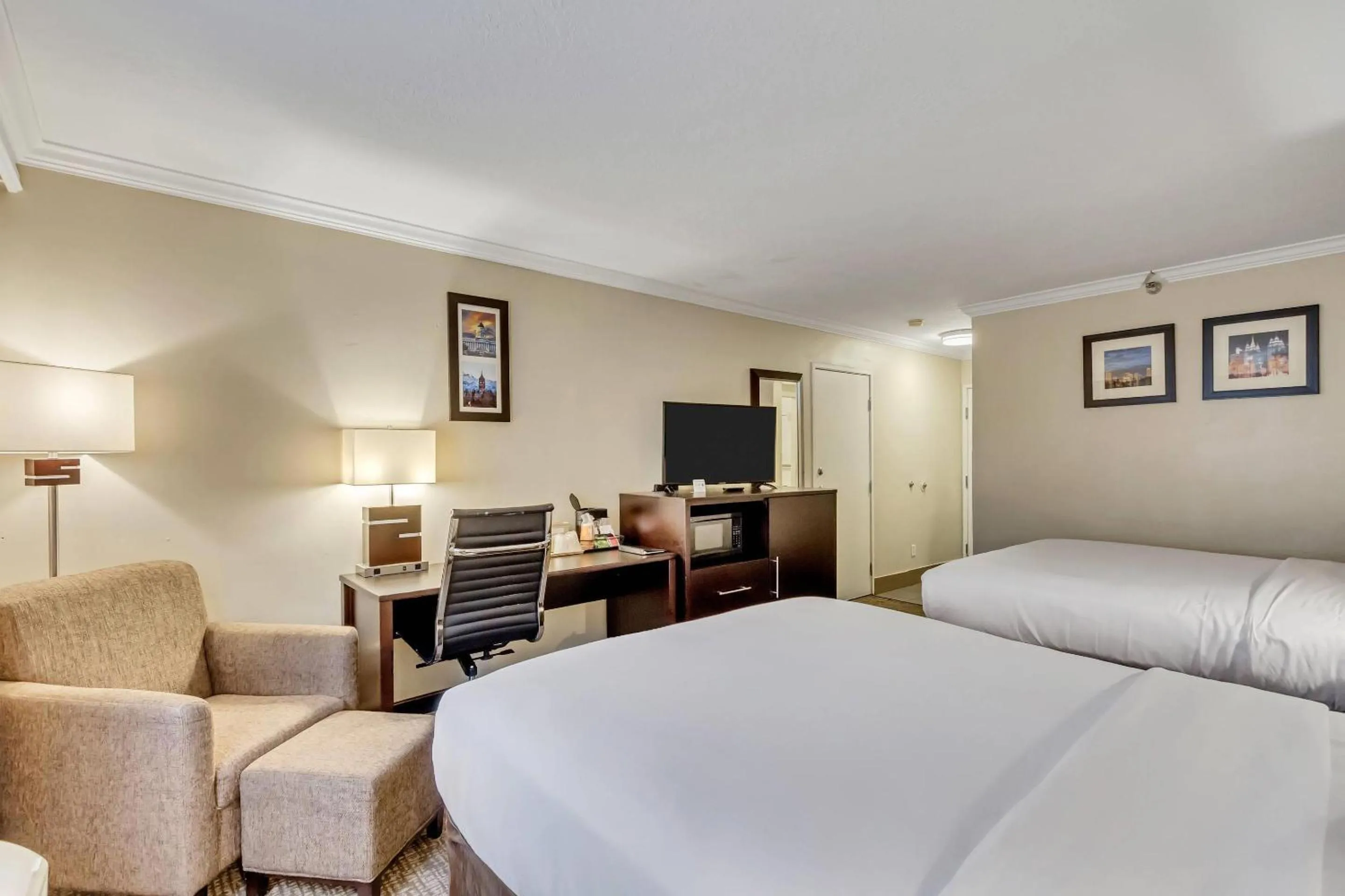 Bedroom, Bed in Comfort Inn Murray – Salt Lake City South