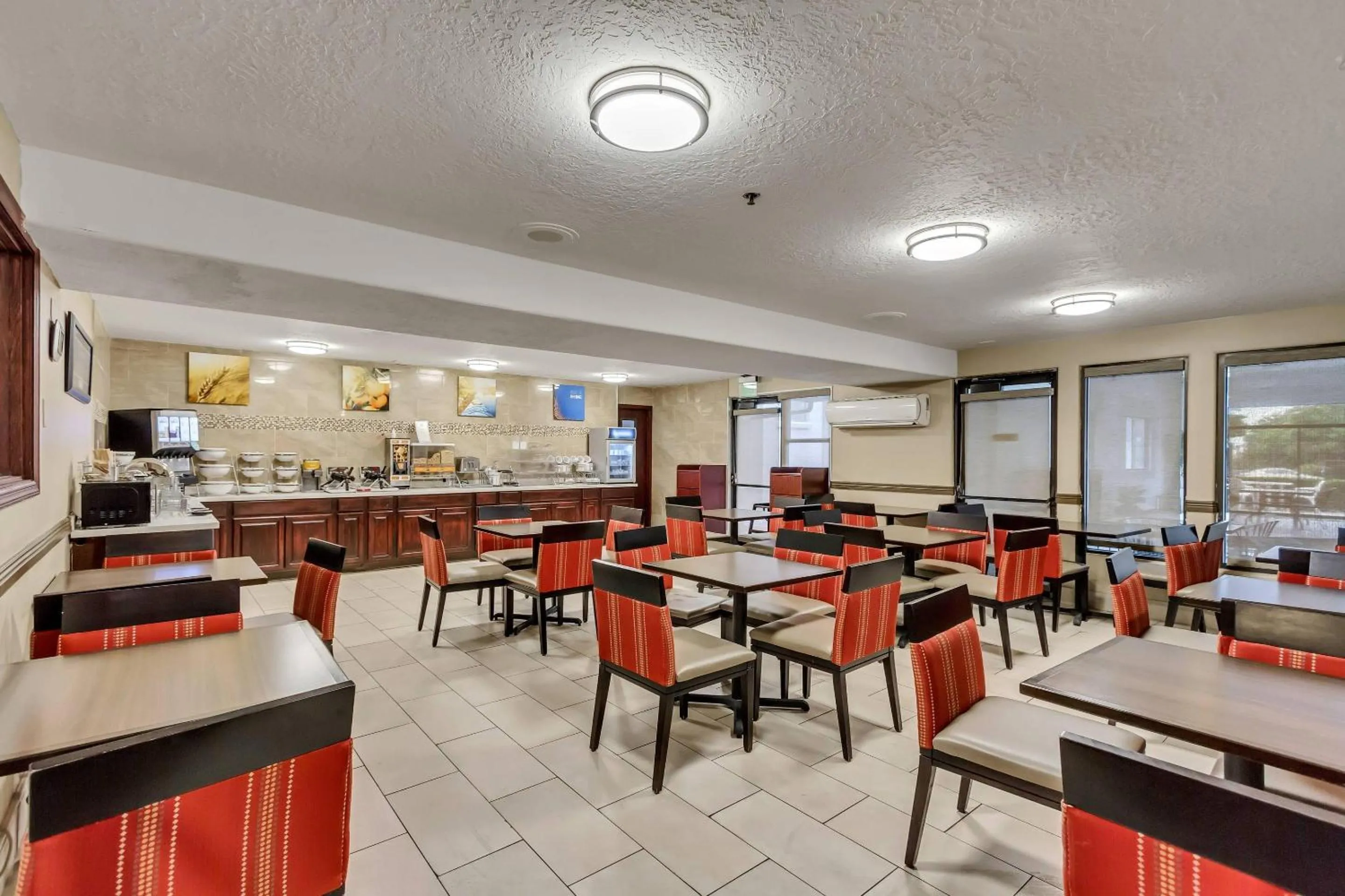 Breakfast in Comfort Inn Murray – Salt Lake City South