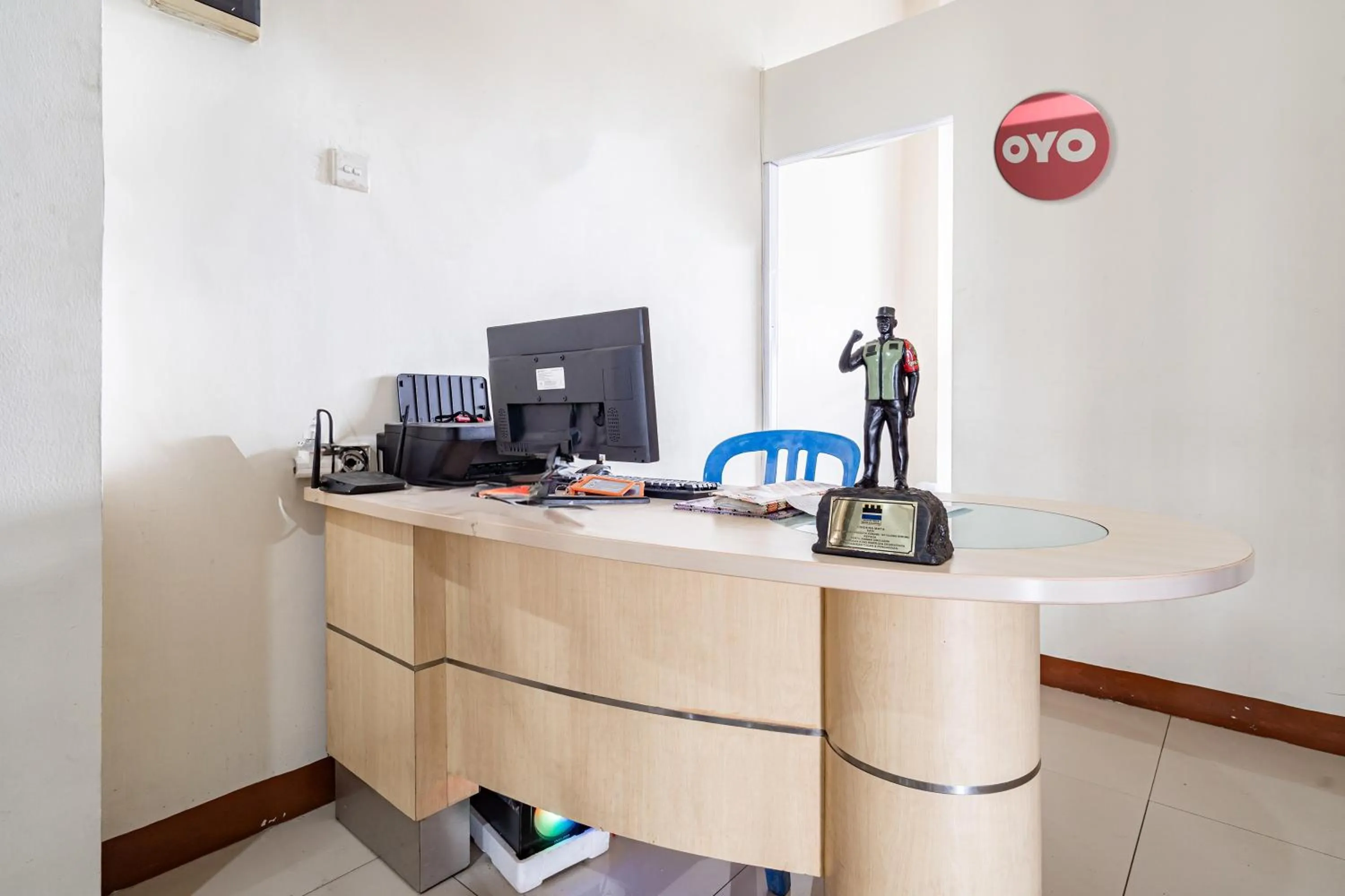 Lobby or reception in Hotel O Tamansari Panoramic Apartment By Anwar