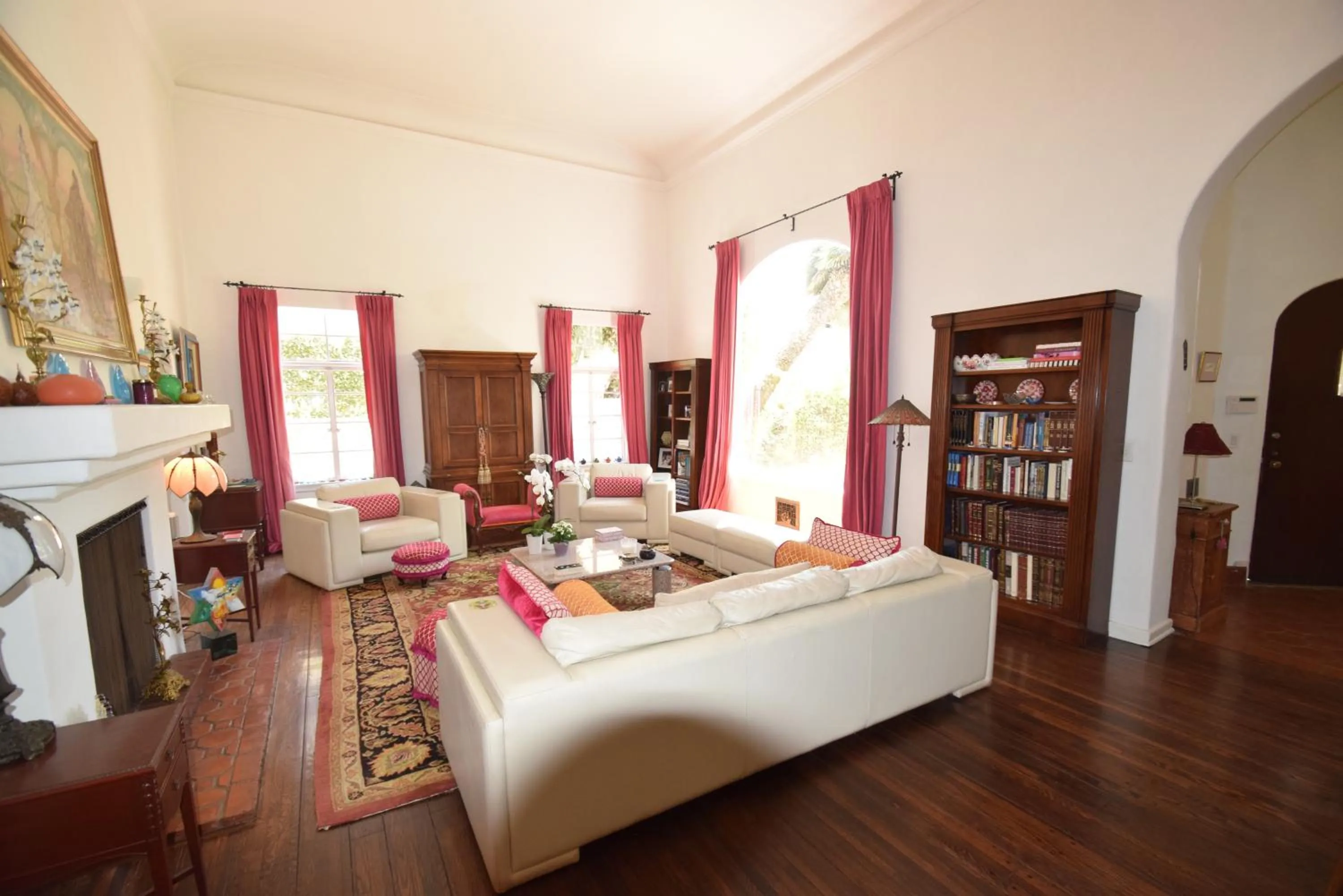 Living room in Beverly Hills Celebrity Home