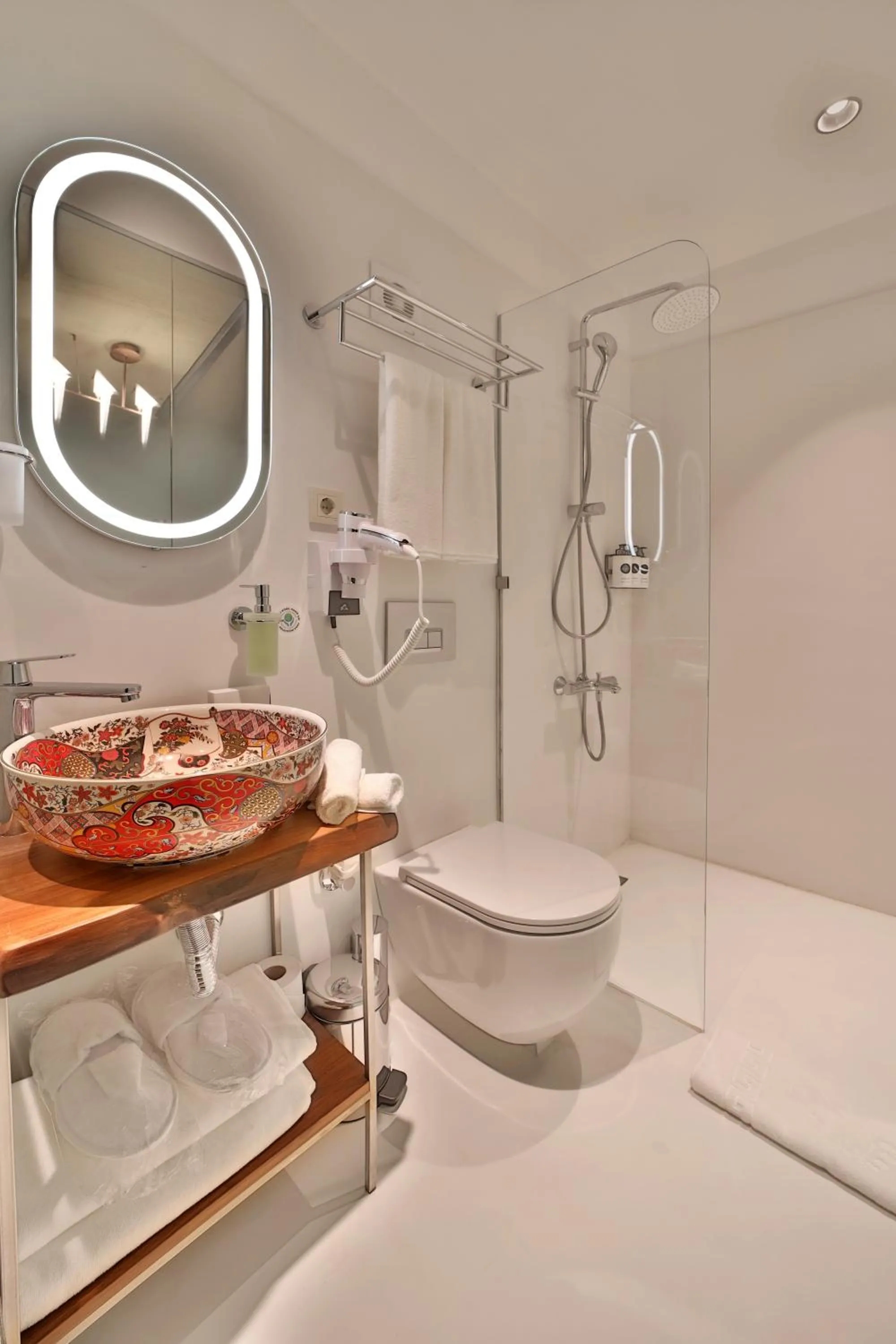 Shower in Impera Hotel - Special Category