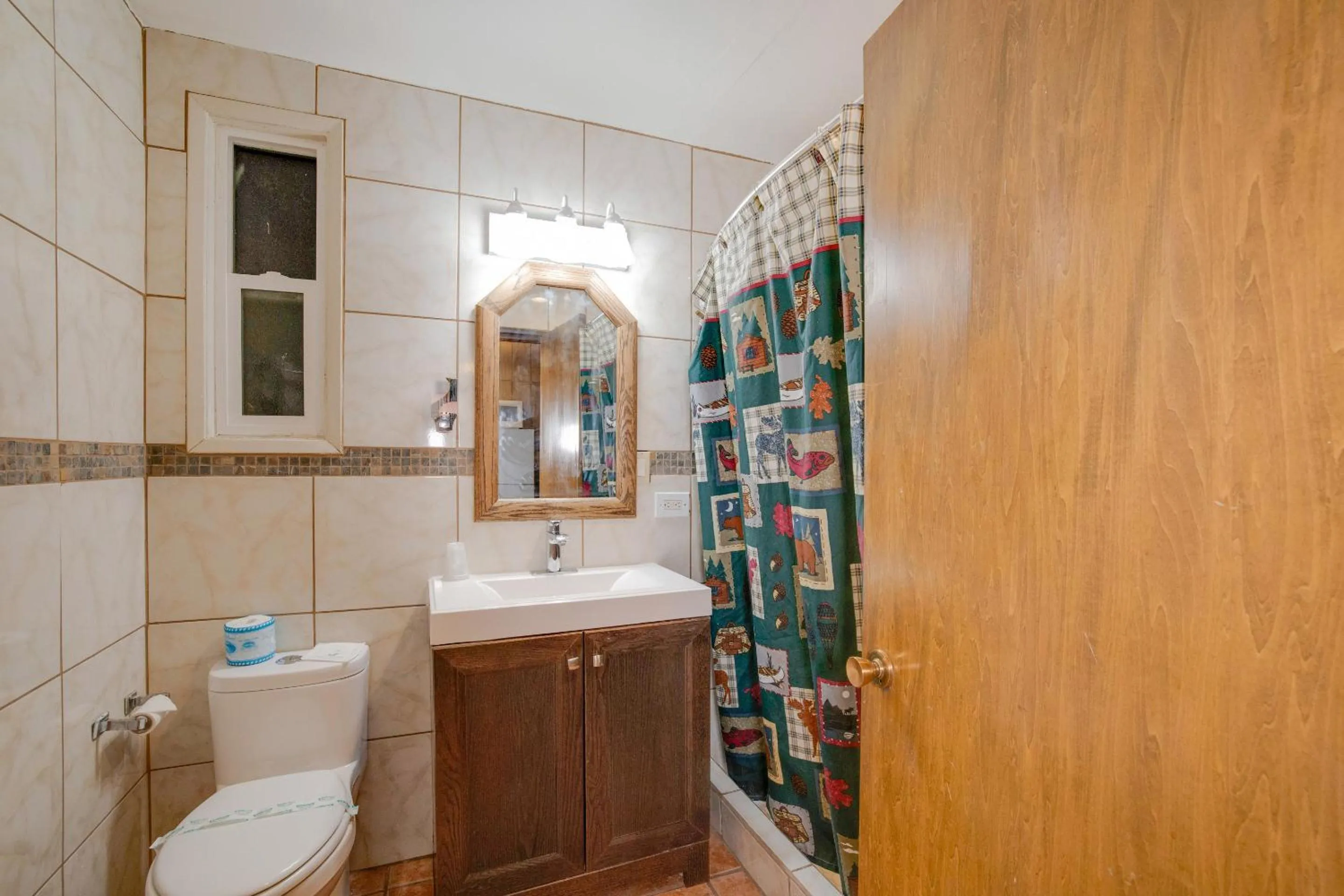 Bathroom in Arrowhead Tree Top Lodge