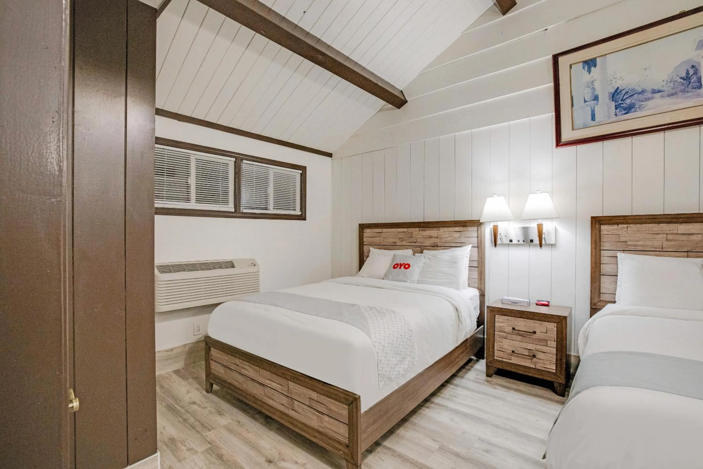 Bedroom in Arrowhead Tree Top Lodge