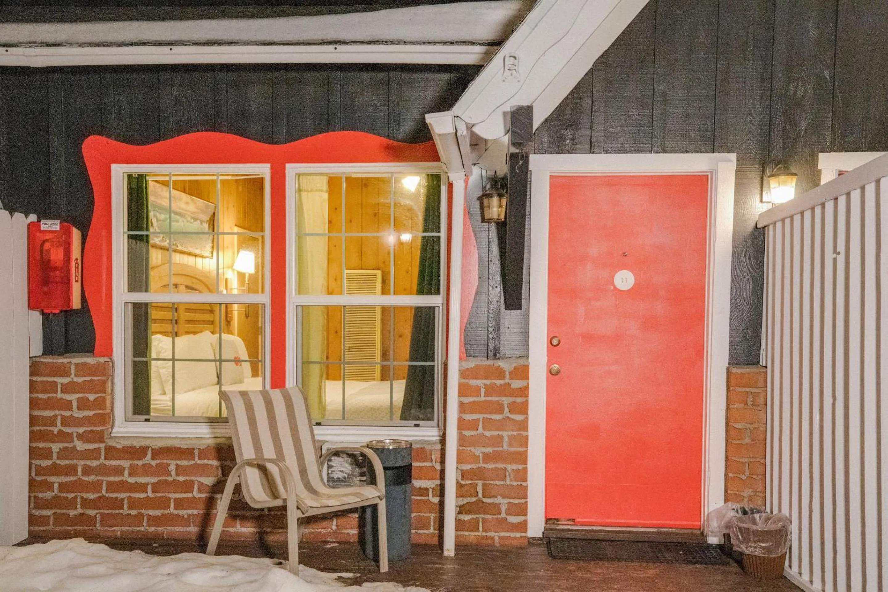 Facade/entrance in Arrowhead Tree Top Lodge