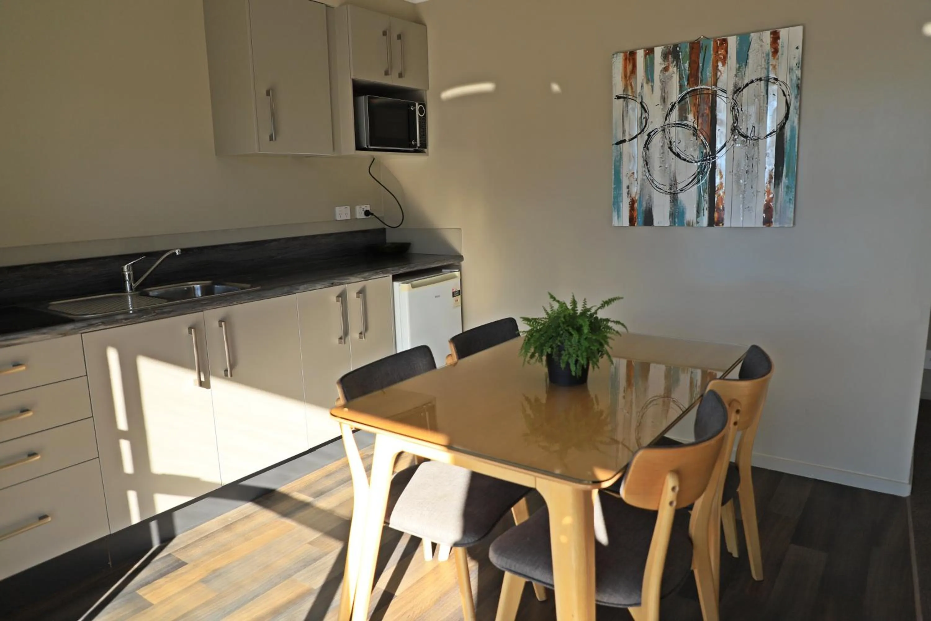 Lakes Edge Holiday Park