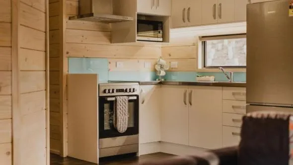 Lakes Edge Holiday Park