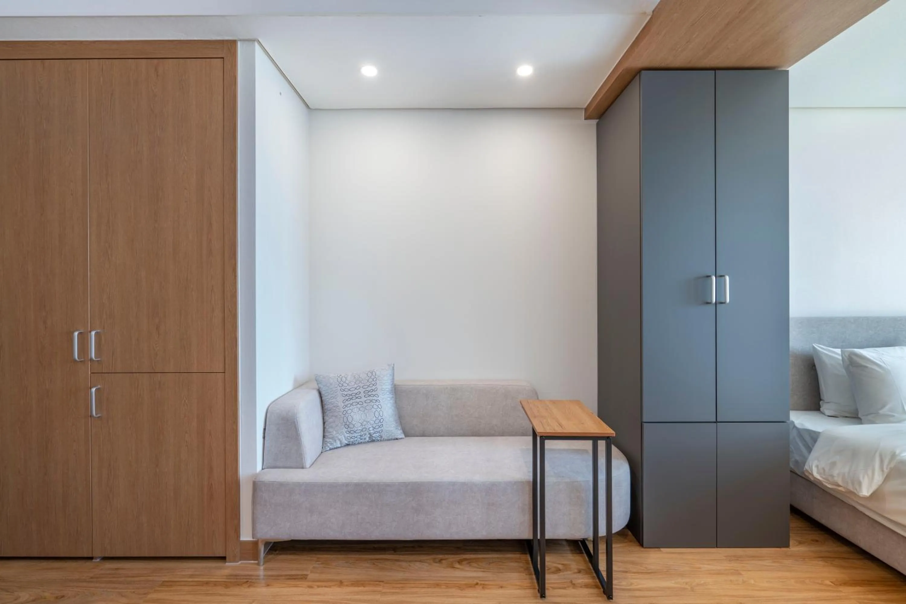 Seating area, Bed in Centum Convention Hotel In Centum