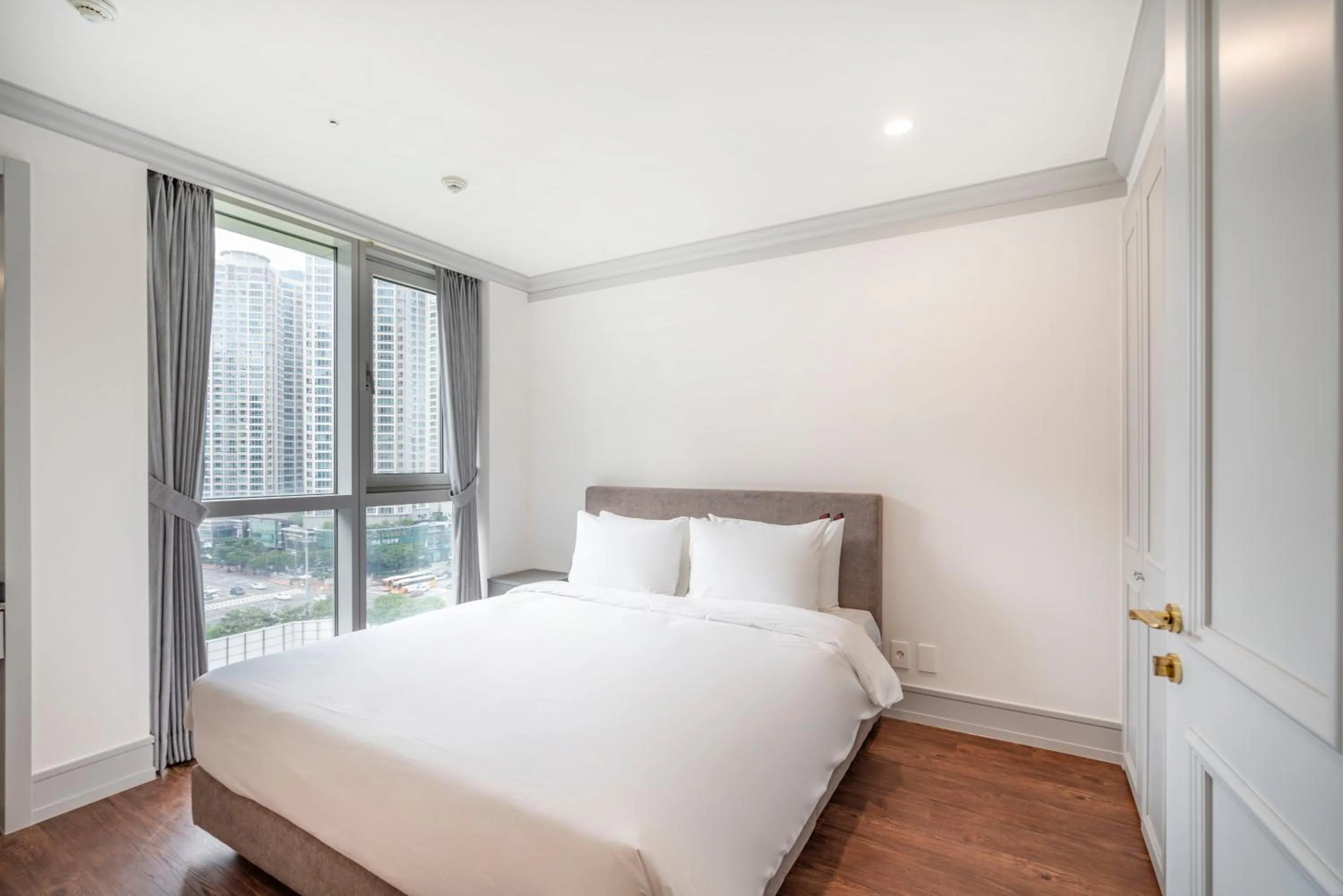 Bed in Centum Convention Hotel In Centum