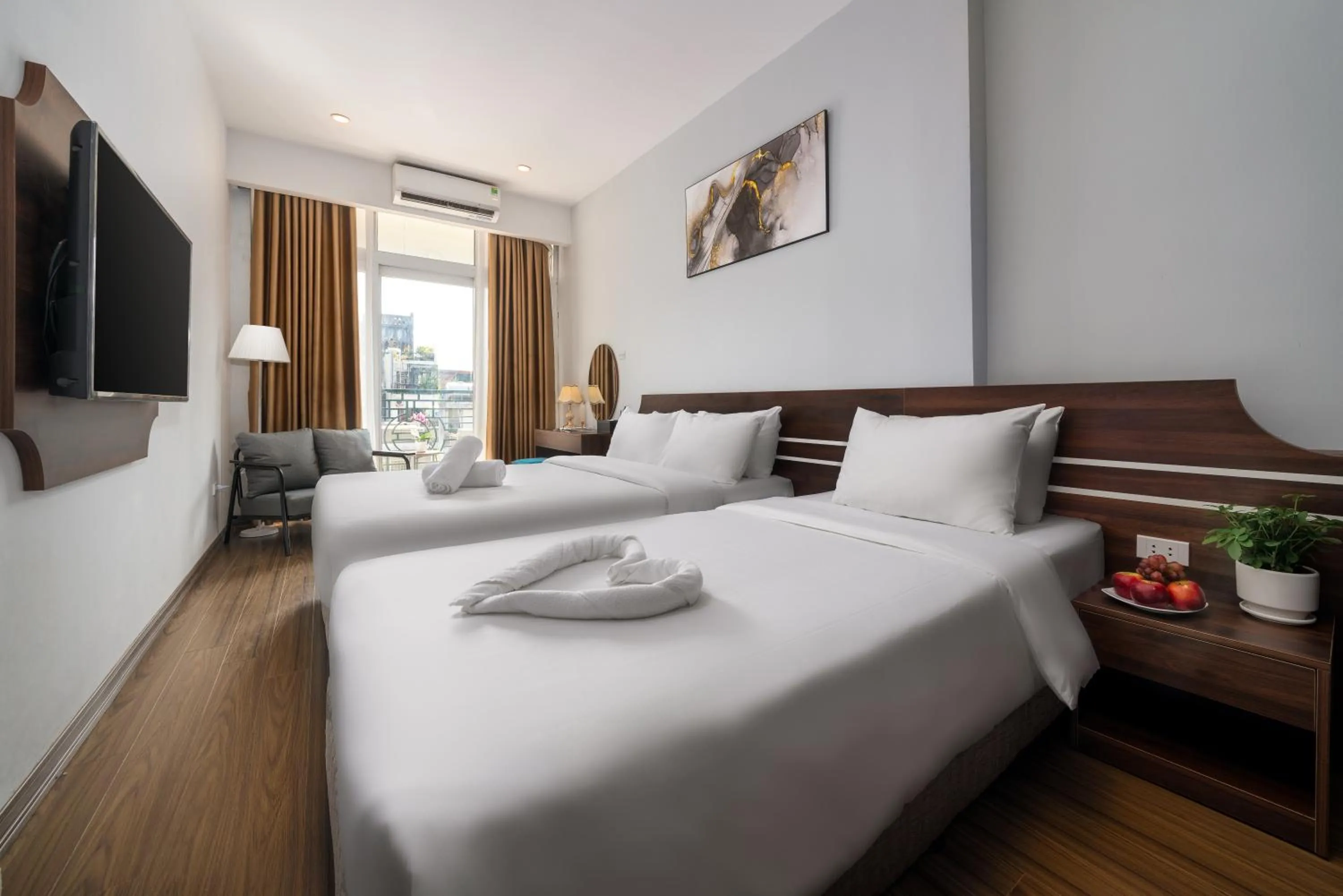 Bed in Astoria Hanoi Hotel & Travel