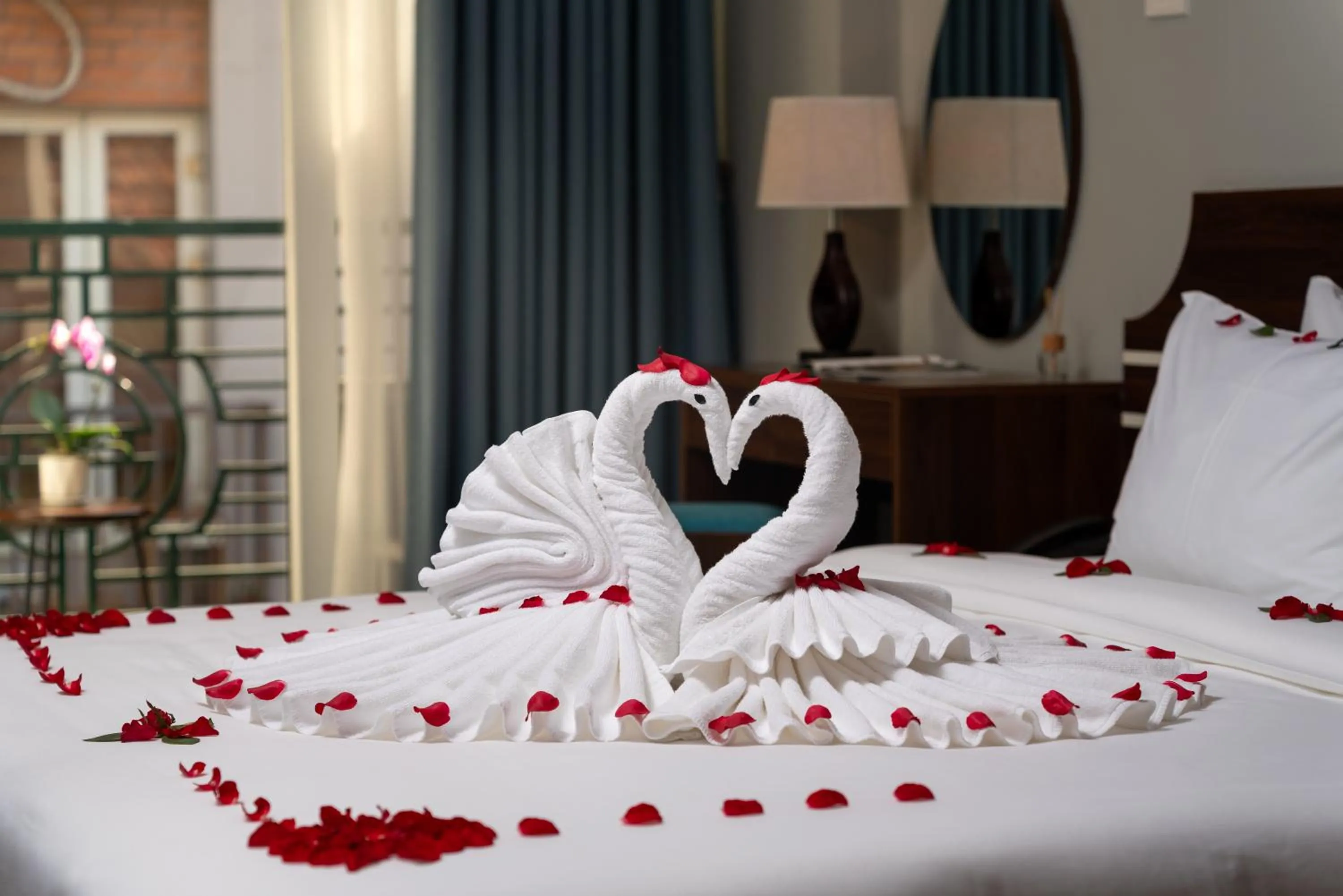 Bed in Astoria Hanoi Hotel & Travel