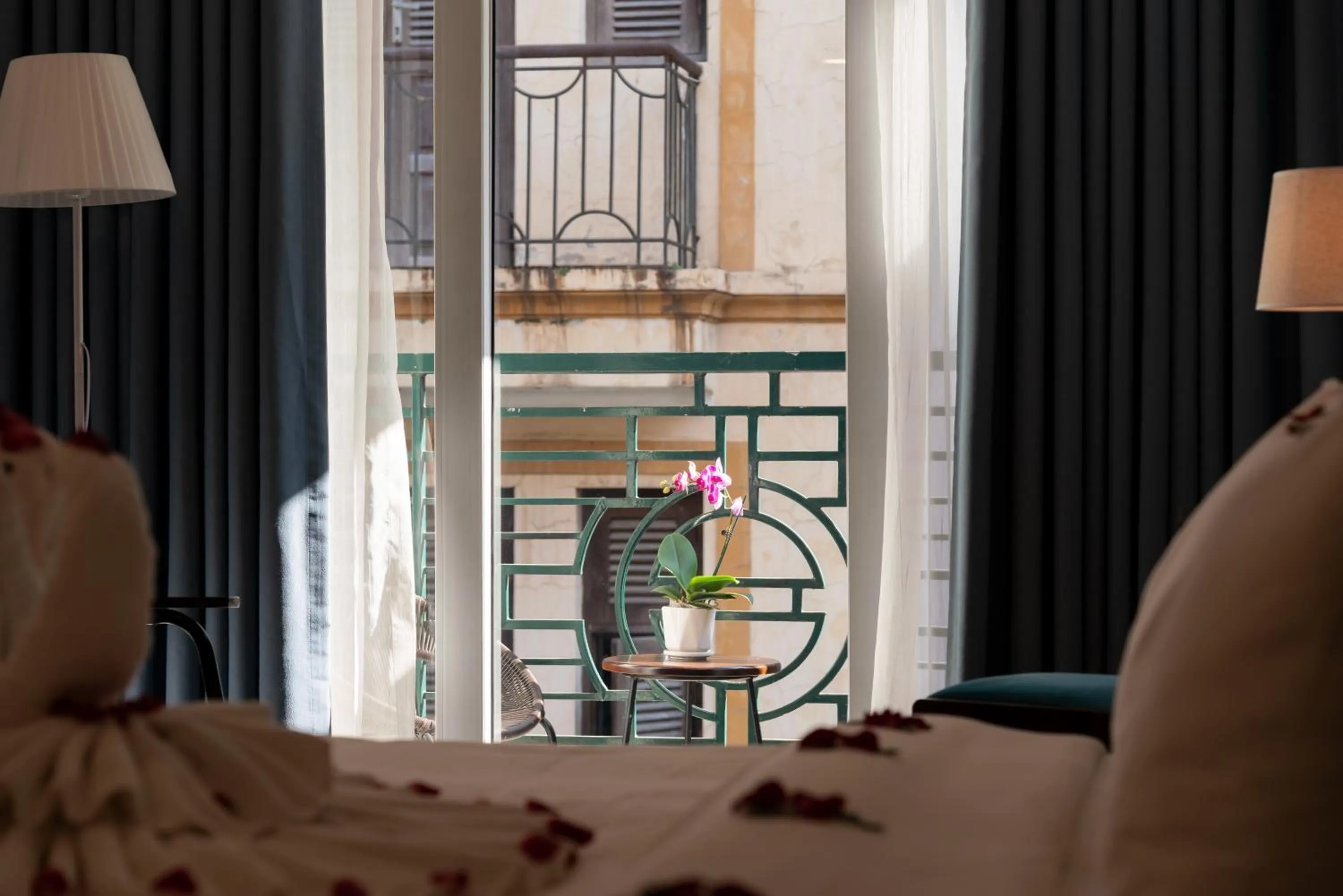 Bed in Astoria Hanoi Hotel & Travel