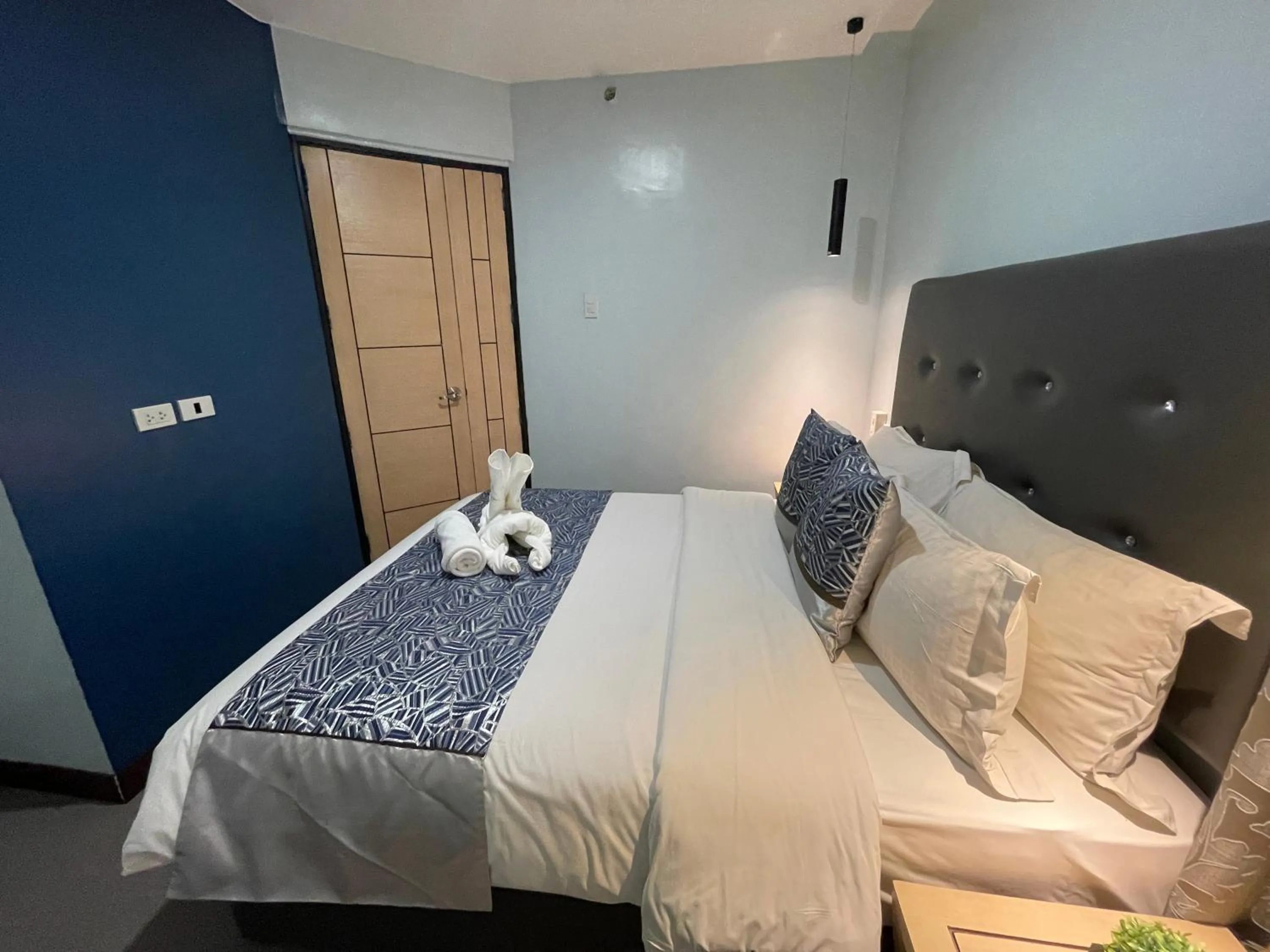 Bed in Homes at Bay Area Suites by SMS Hospitality