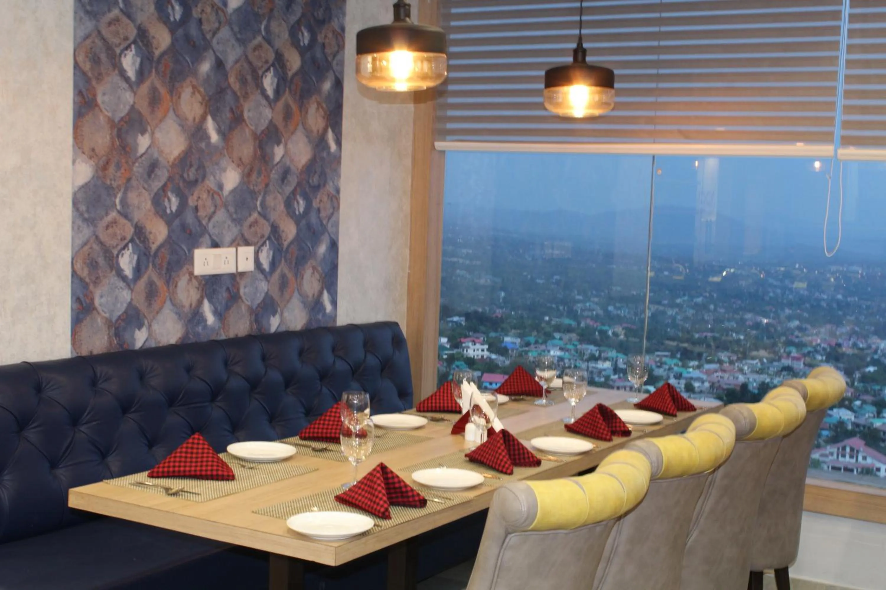 Hotel Inclover-A Peaceful Retreat