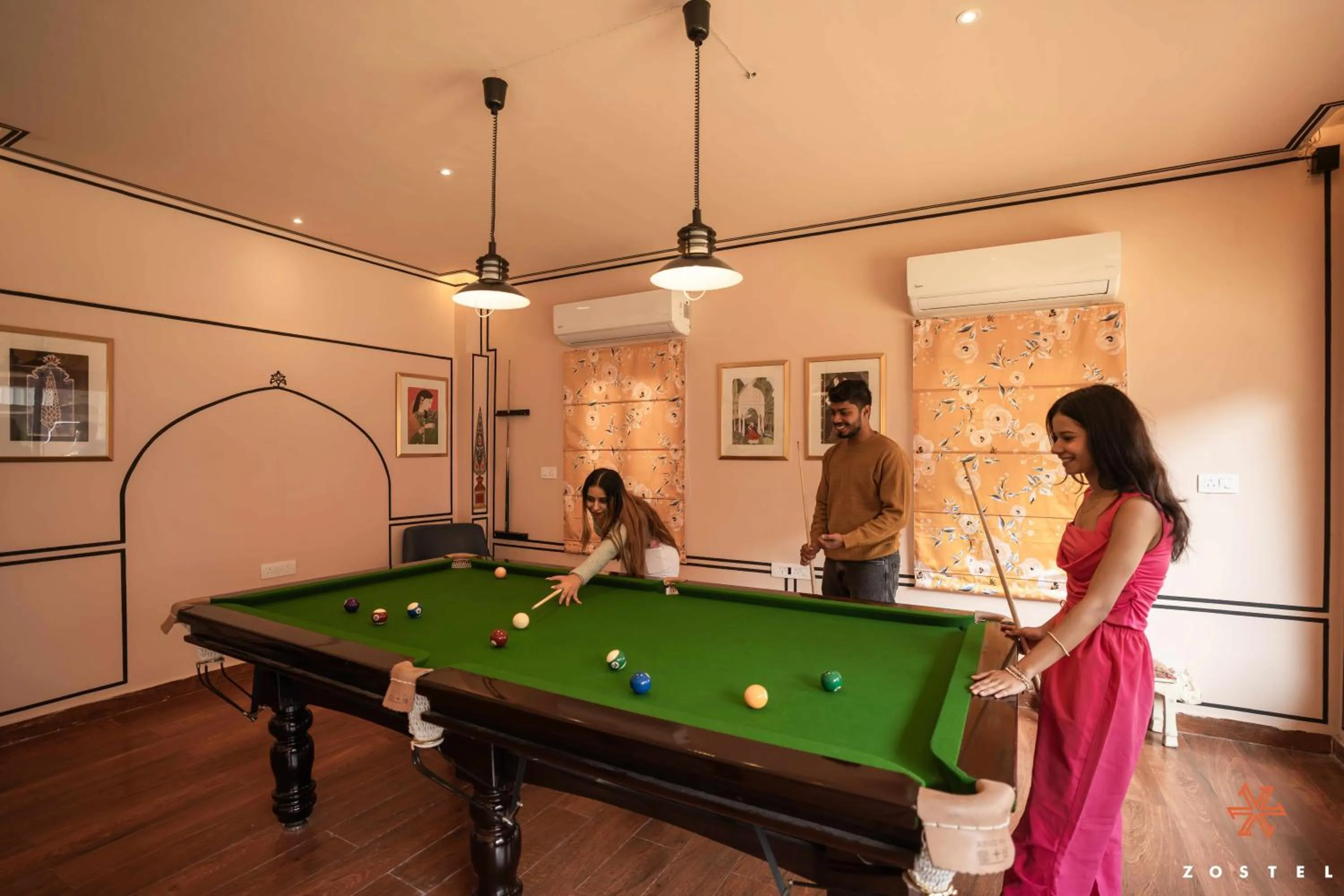 Billiard in Zostel Jodhpur, Ratanada