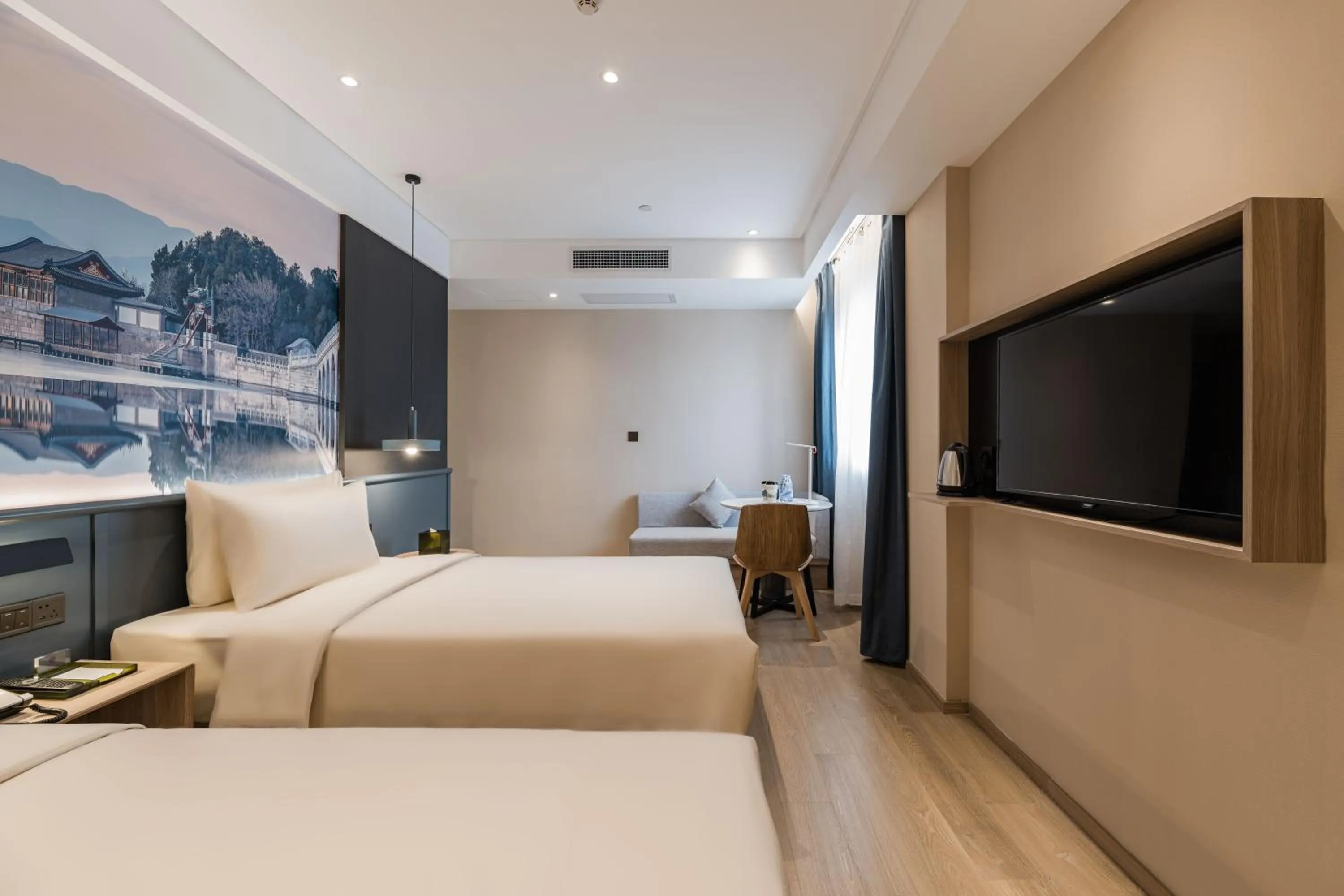 Photo of the whole room, Bed in Atour Light Hotel Temple of Heaven