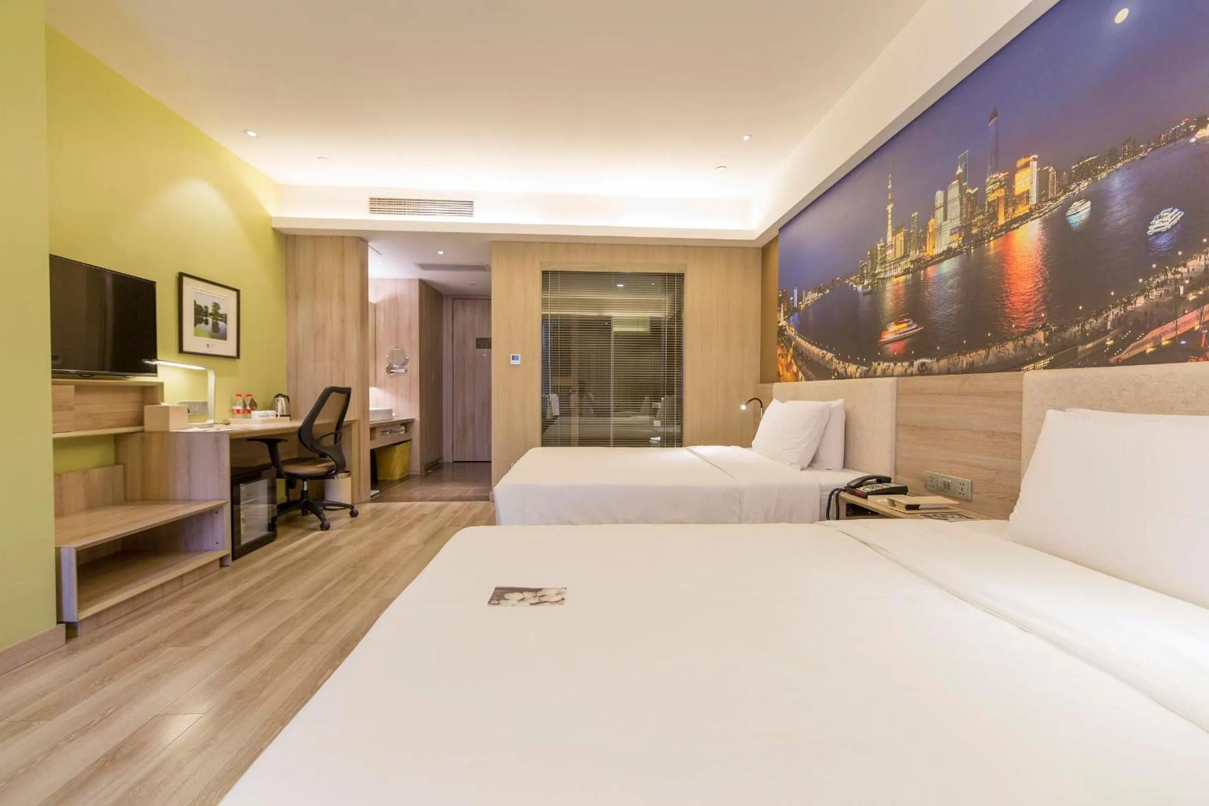 TV and multimedia, Bed in Atour Hotel Xujiahui Meiying