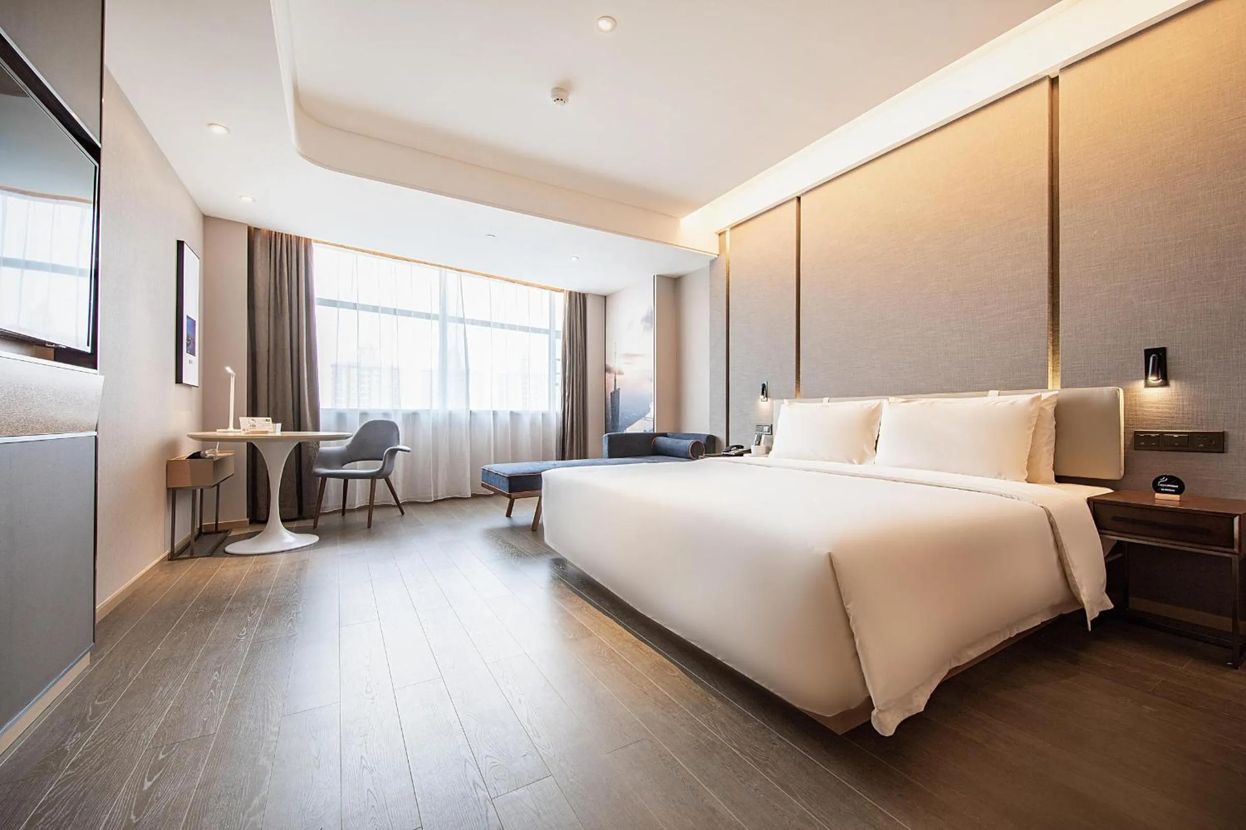 Photo of the whole room, Bed in Atour Hotel Guangzhou Panyu City Bridge