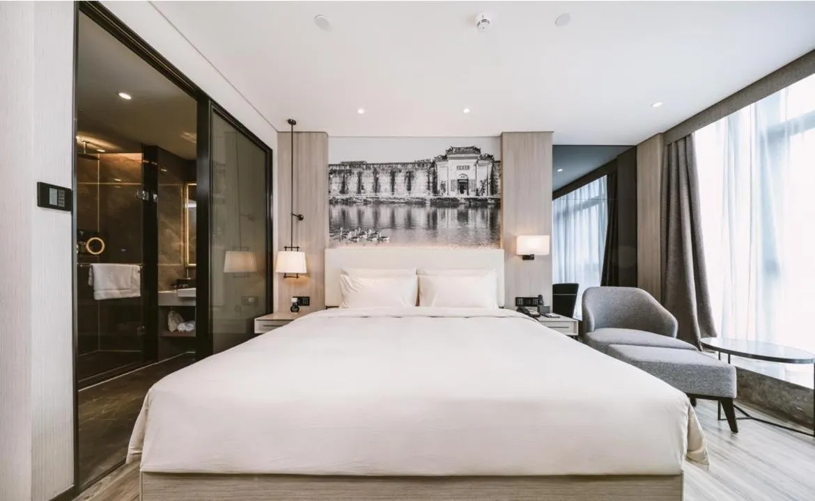Bed in Atour Hotel Shenzhen Guanlan