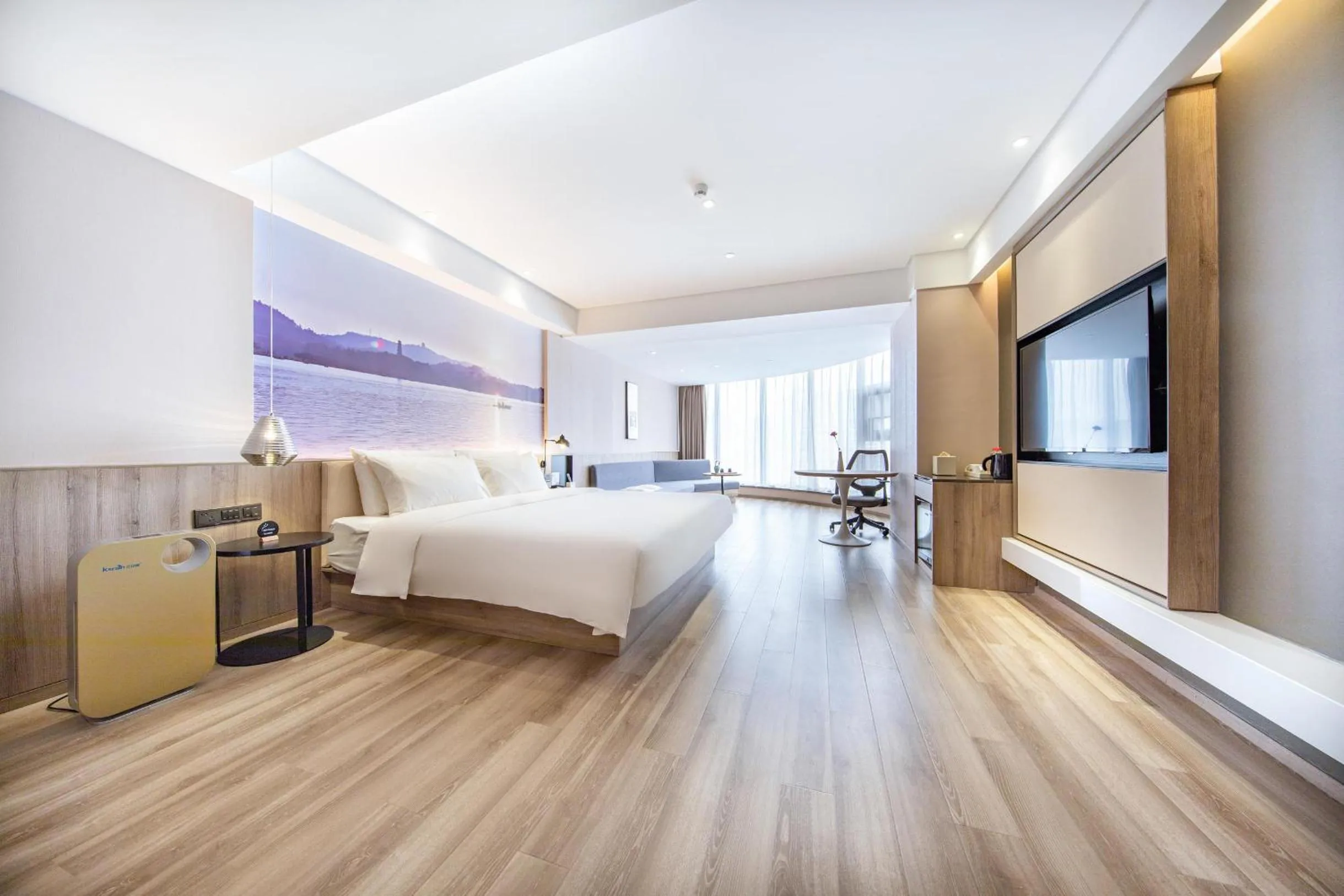 Bed in Atour Hotel Huizhou Huiyang High-speed Railway Station