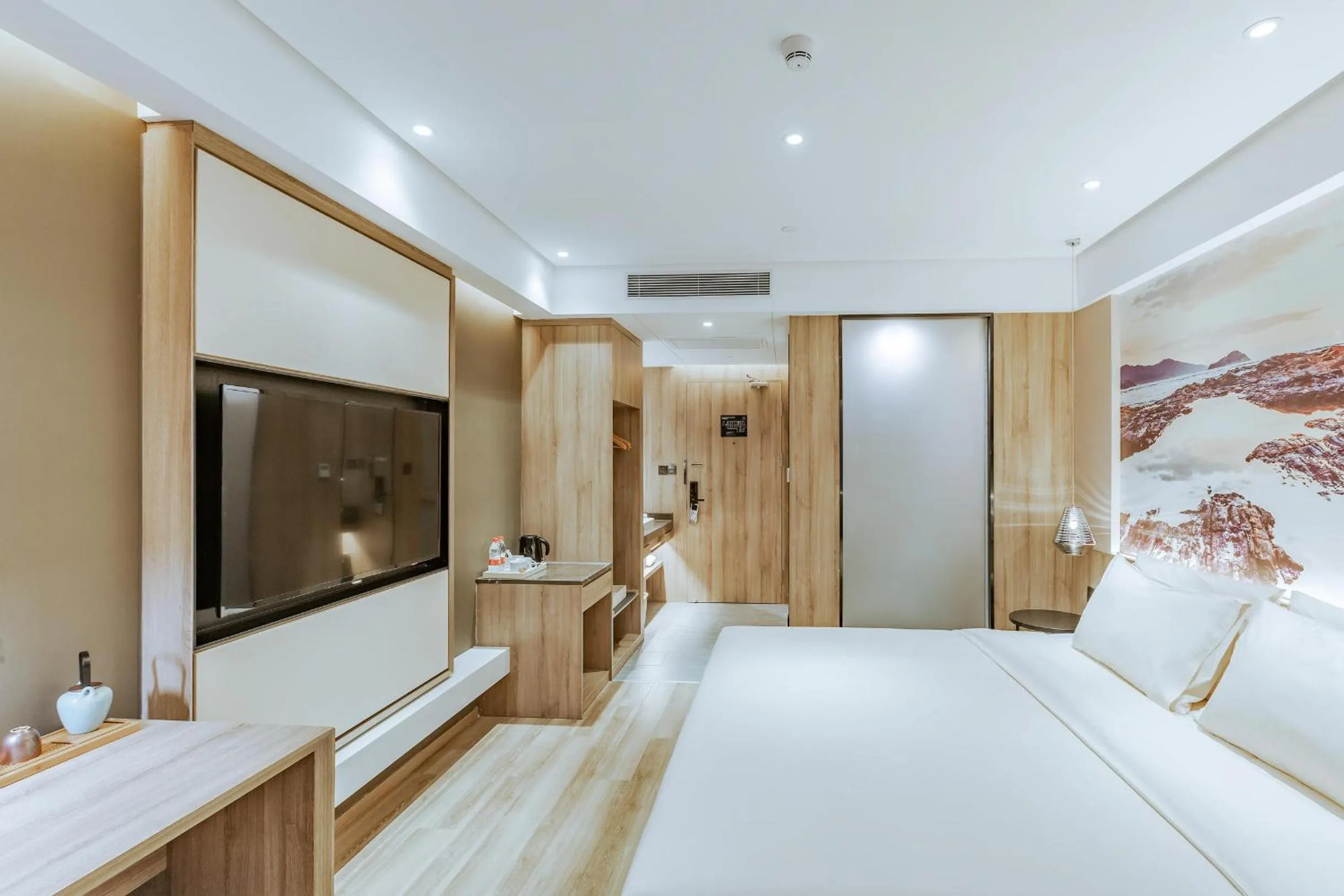 Seating area, Bed in Atour Hotel Huizhou Huiyang High-speed Railway Station