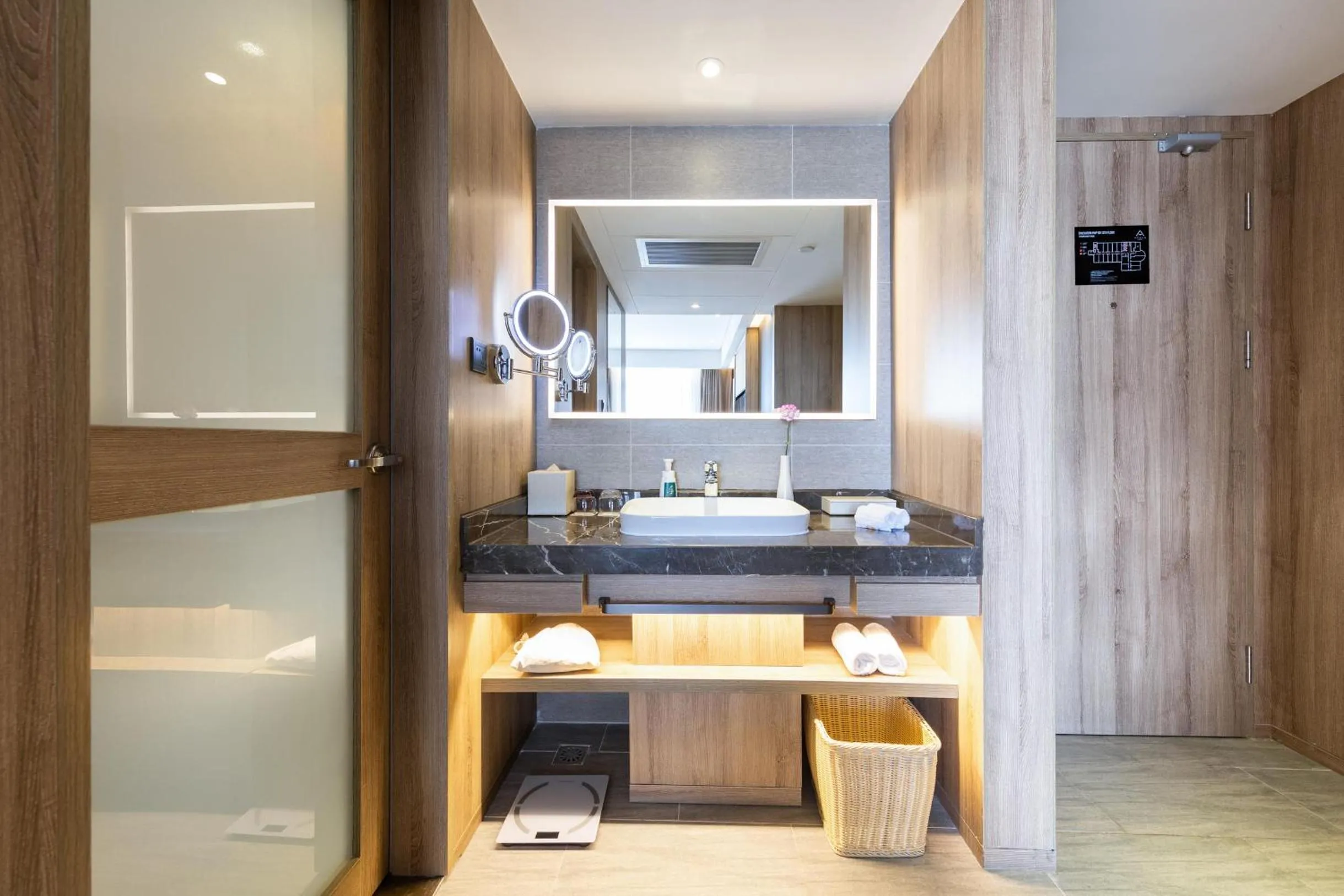 Toilet in Atour Hotel Huizhou Huiyang High-speed Railway Station