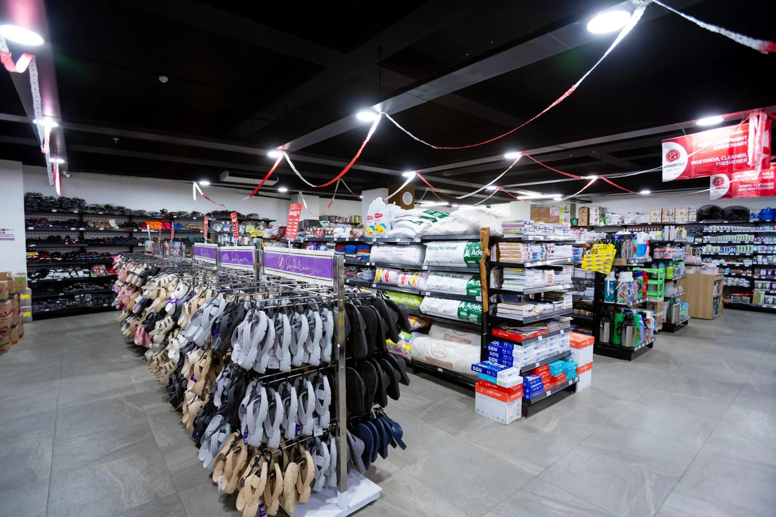 Shopping Area in Zasgo Hotel