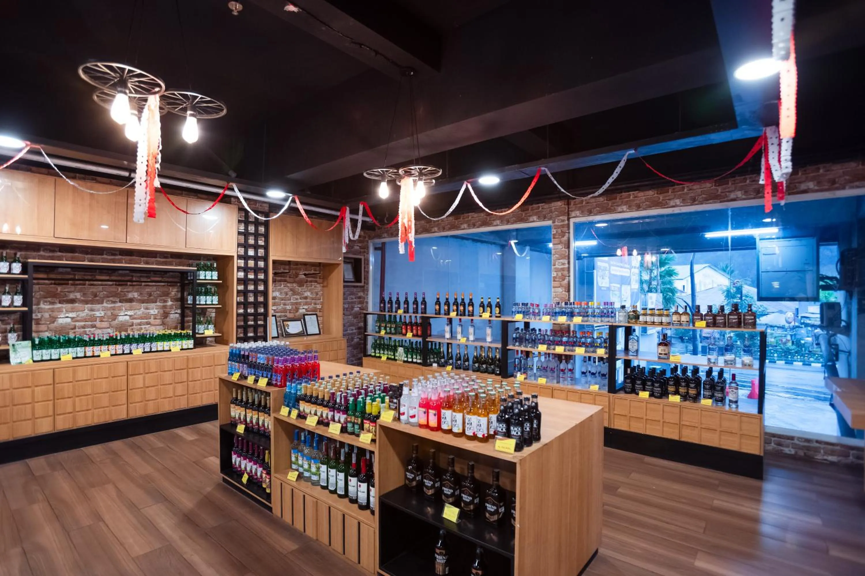 Shopping Area in Zasgo Hotel