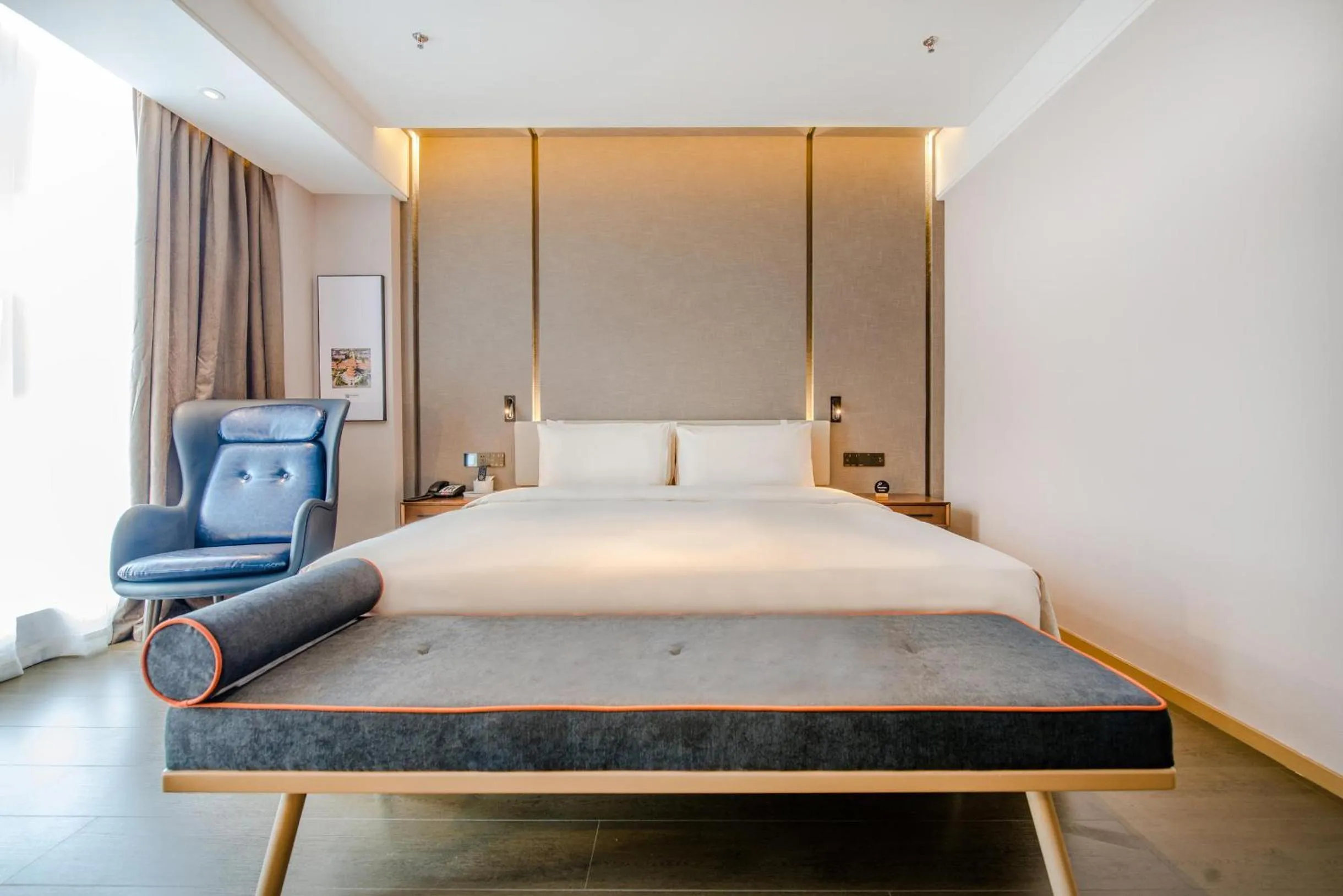 Bed in Atour Hotel Zhongshan Tanzhou