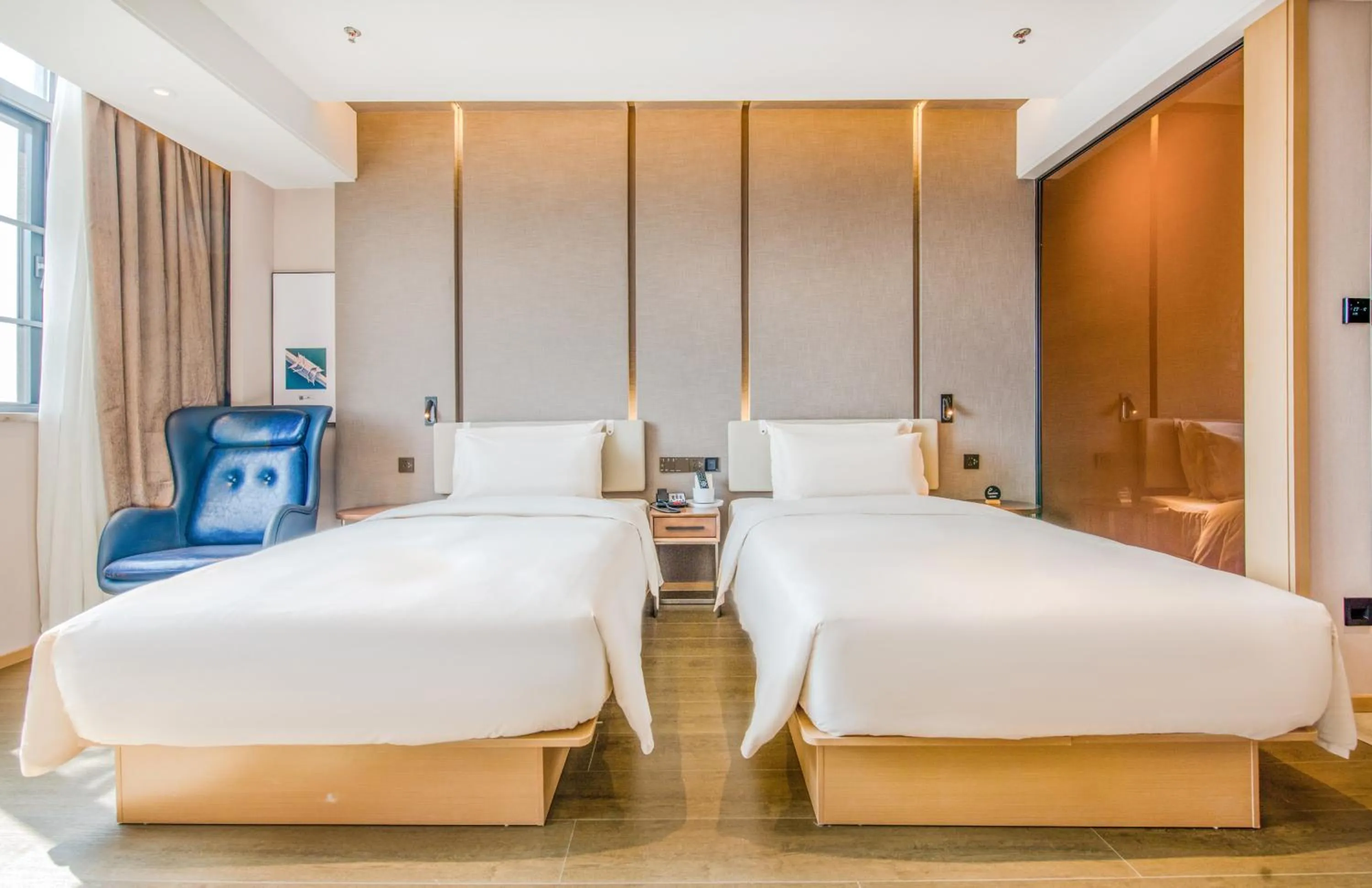 Bed in Atour Hotel Zhongshan Tanzhou