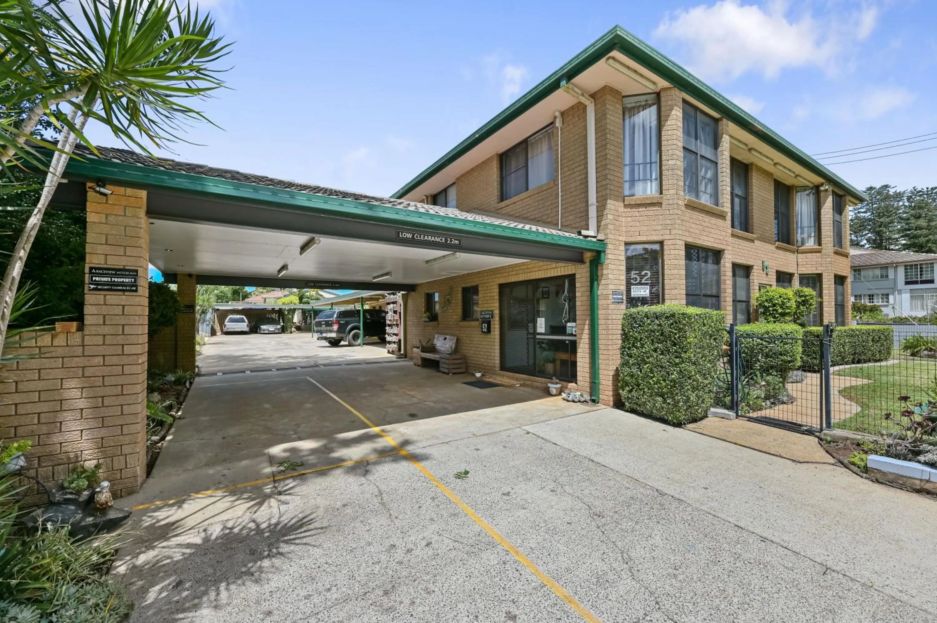 Property building in Raceview Motor Inn