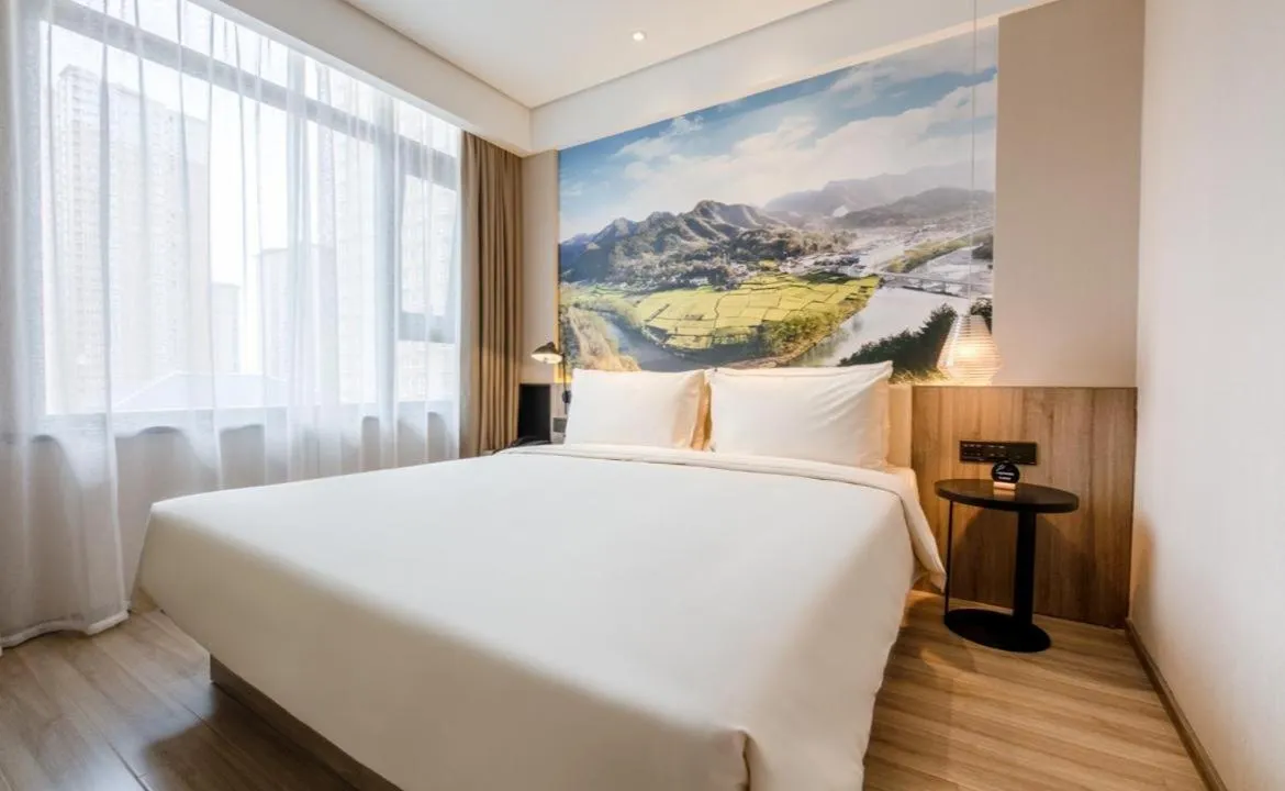 Bed in Atour Hotel Xi'an West Erhuan Road Tai'ao